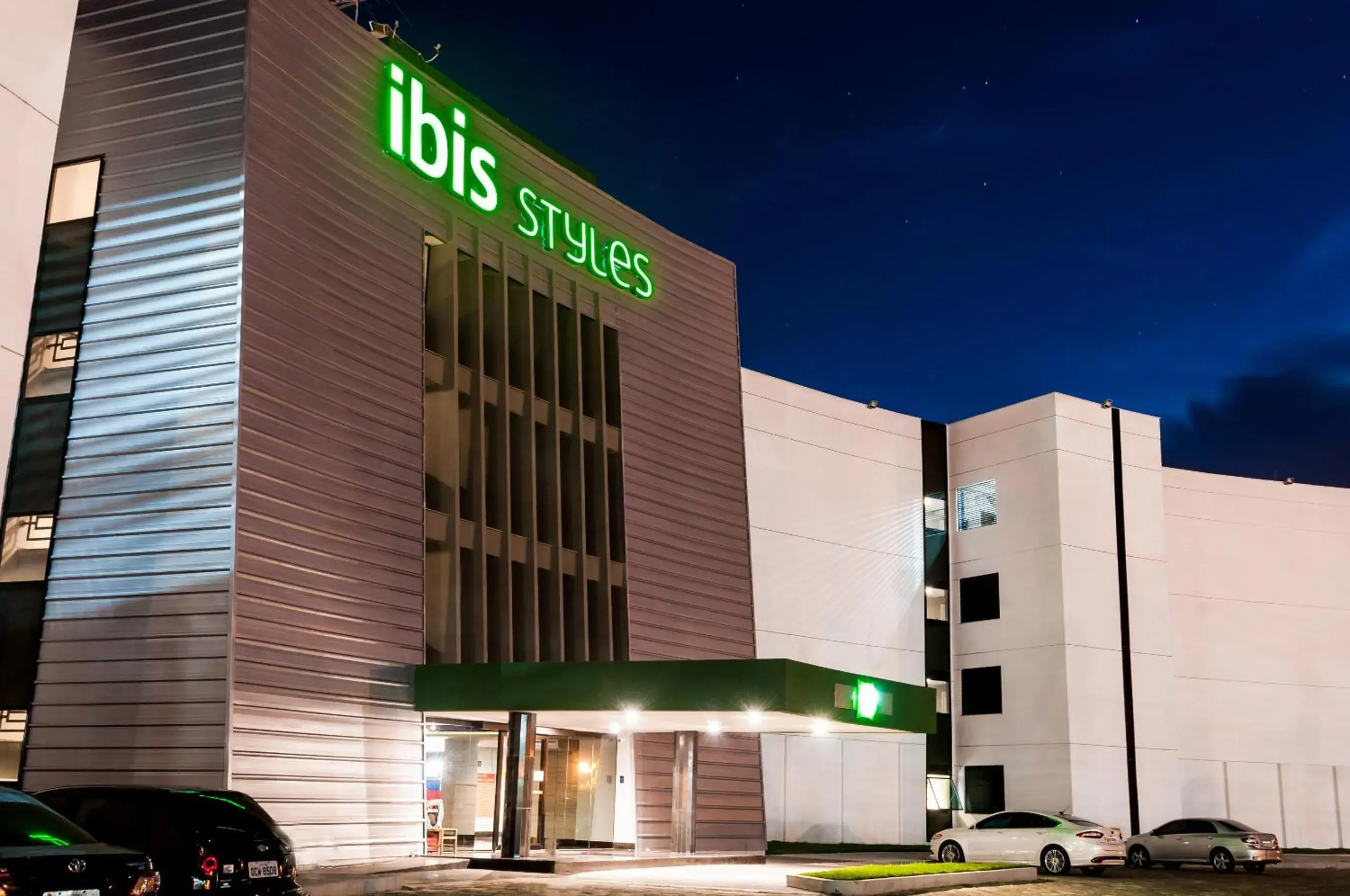 Facade/entrance in ibis Styles Sao Mateus Facade/entrance in ibis Styles Sao Mateus