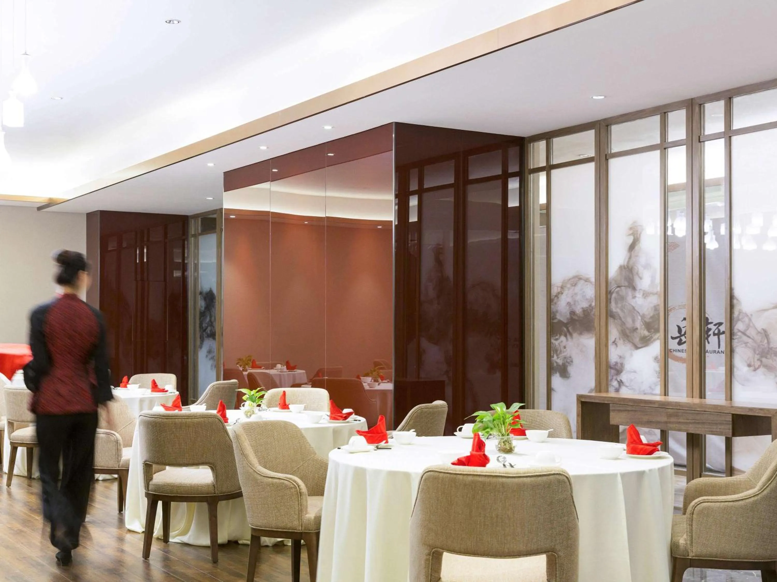 Restaurant/Places to Eat in Novotel Rizhao Suning