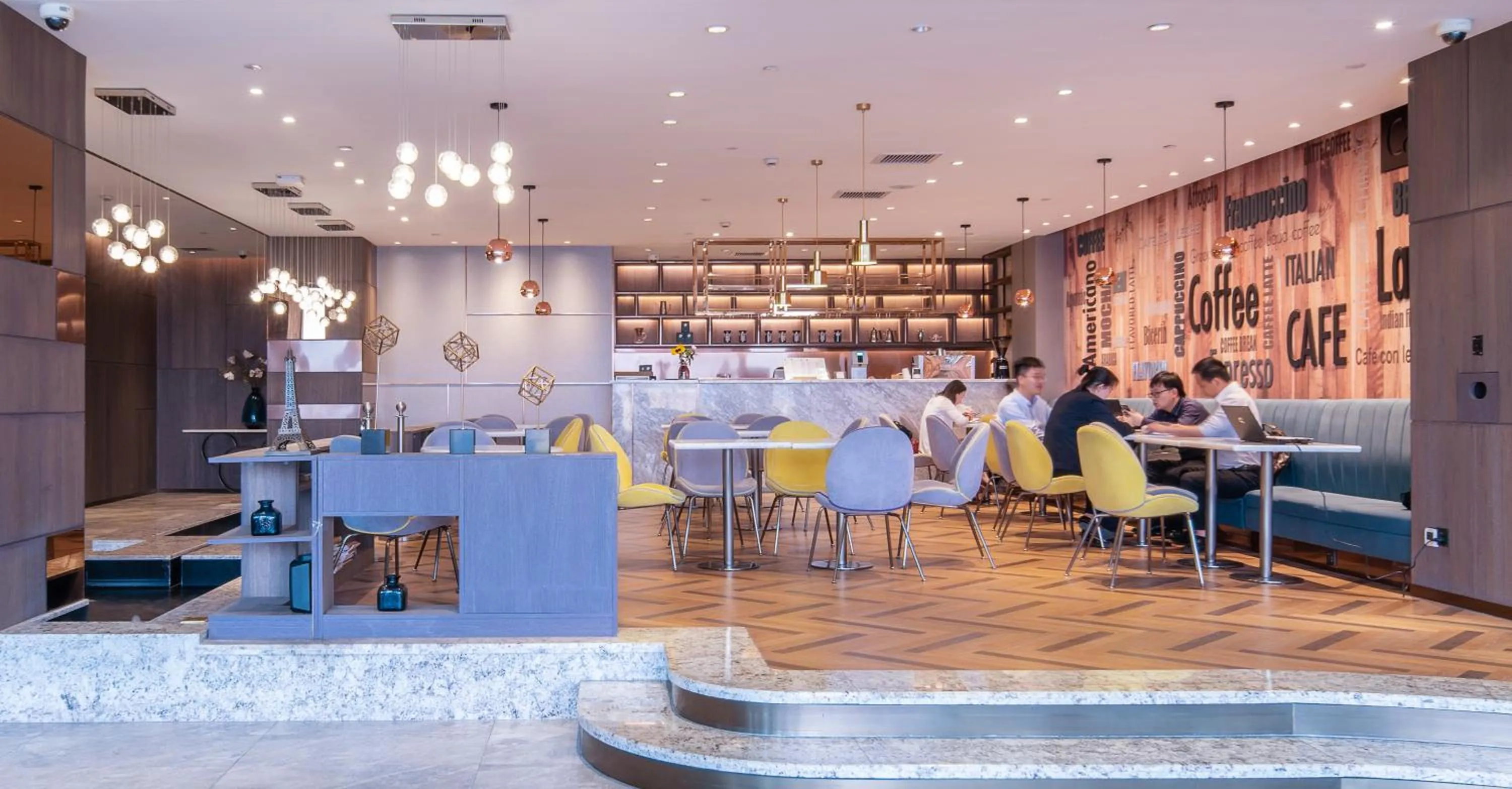 Seating area in Mercure Shanghai Hongqiao South