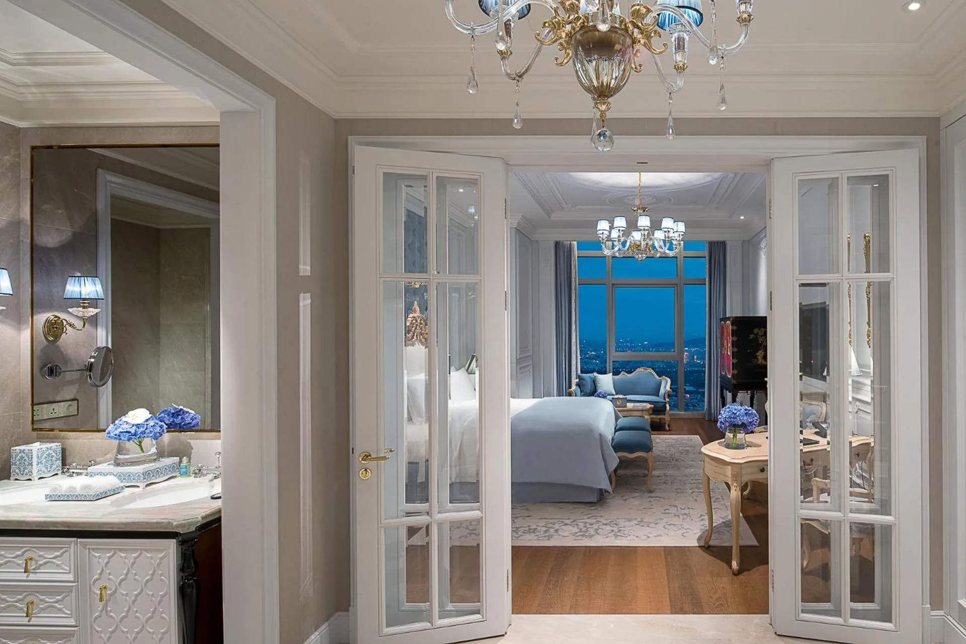 Bedroom in Sofitel Foshan Shunde