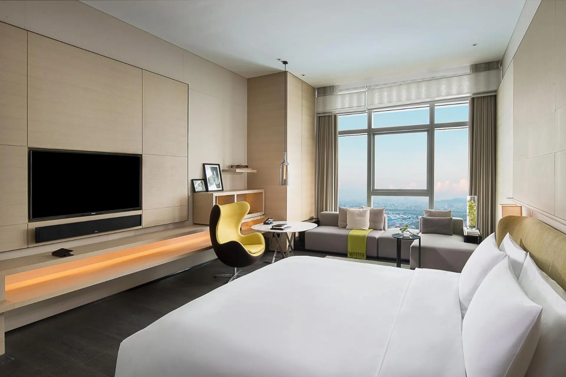 Bedroom, Bed in Sofitel Foshan Shunde