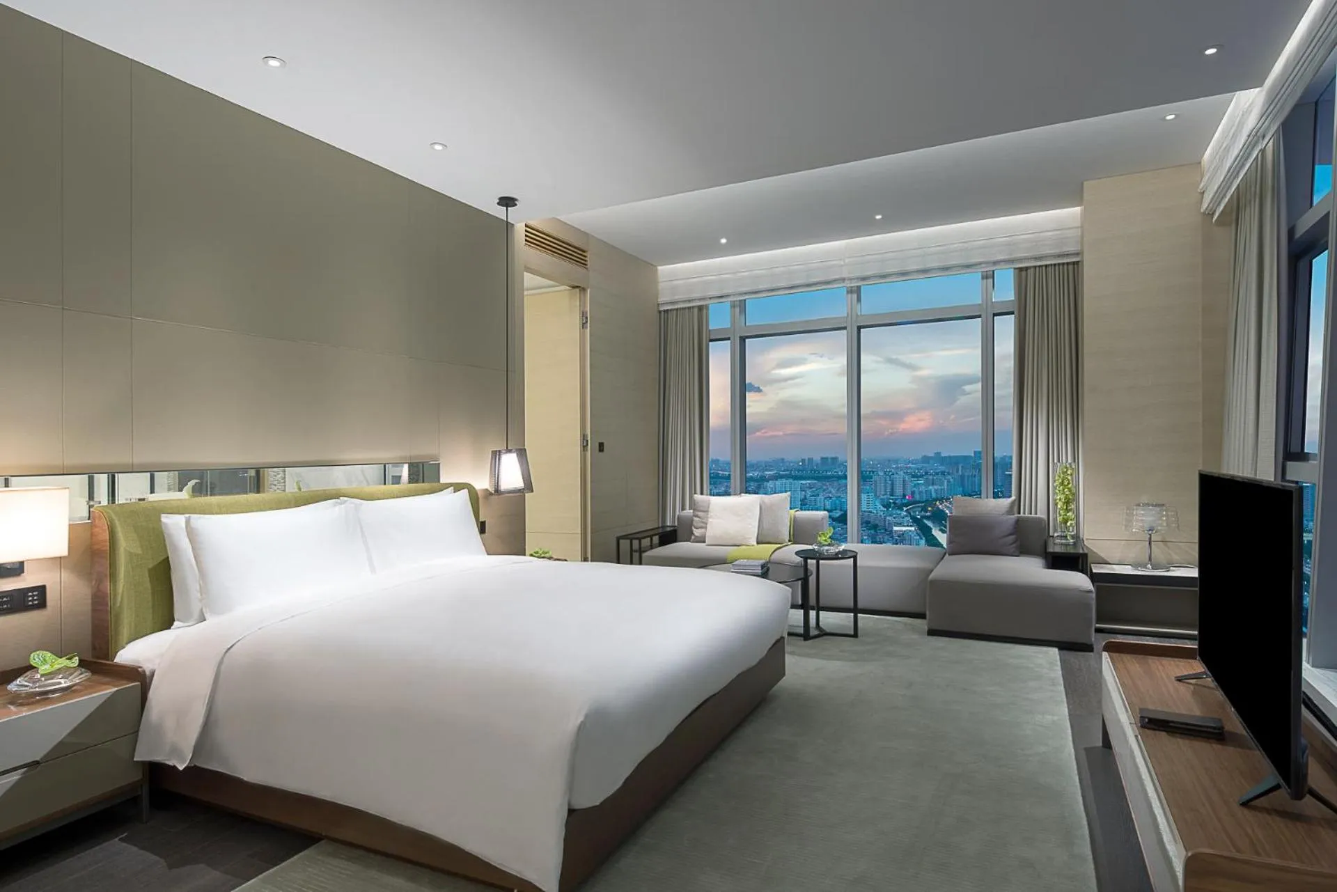 Property building, Bed in Sofitel Foshan Shunde