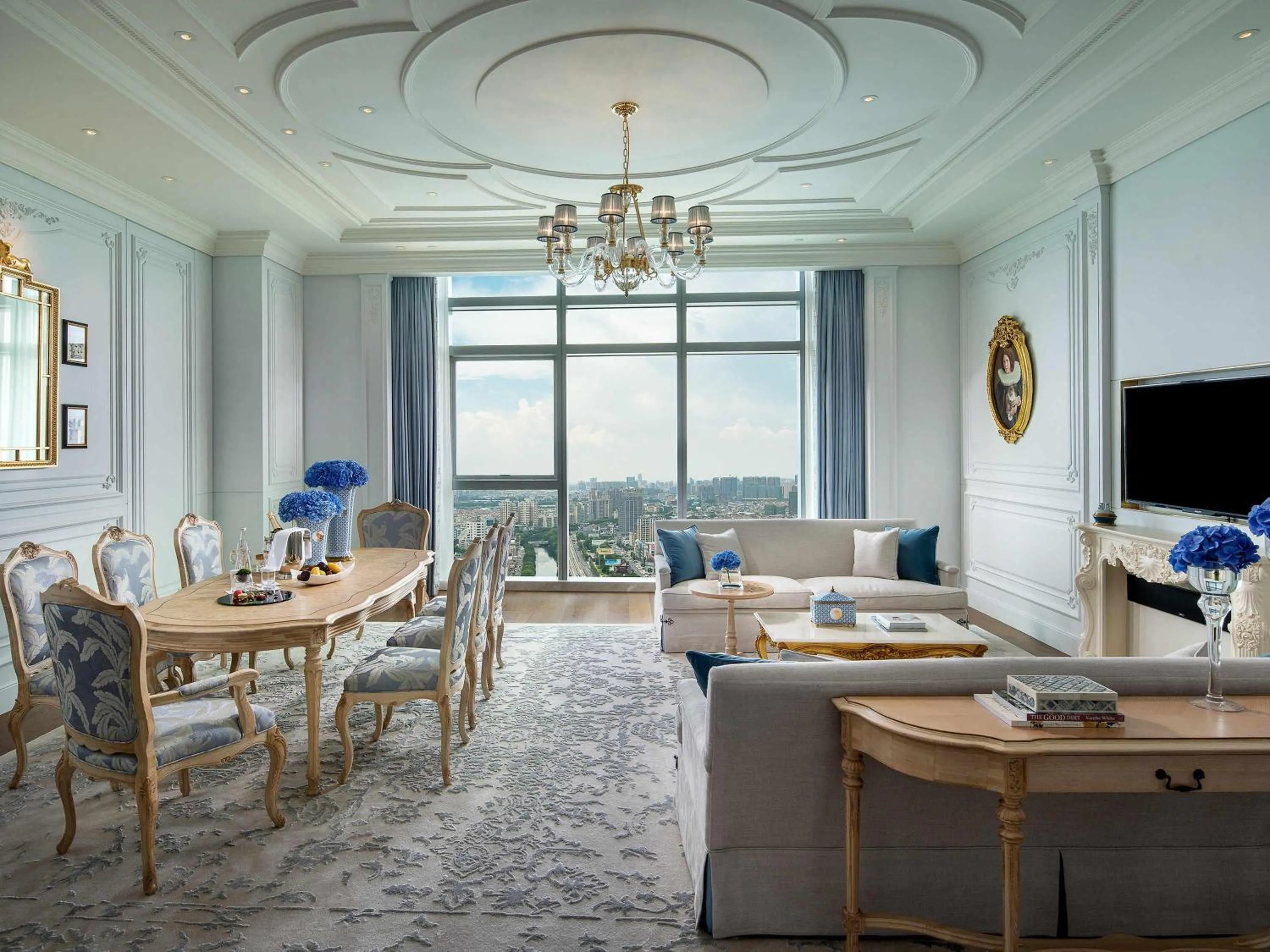 Photo of the whole room in Sofitel Foshan Shunde