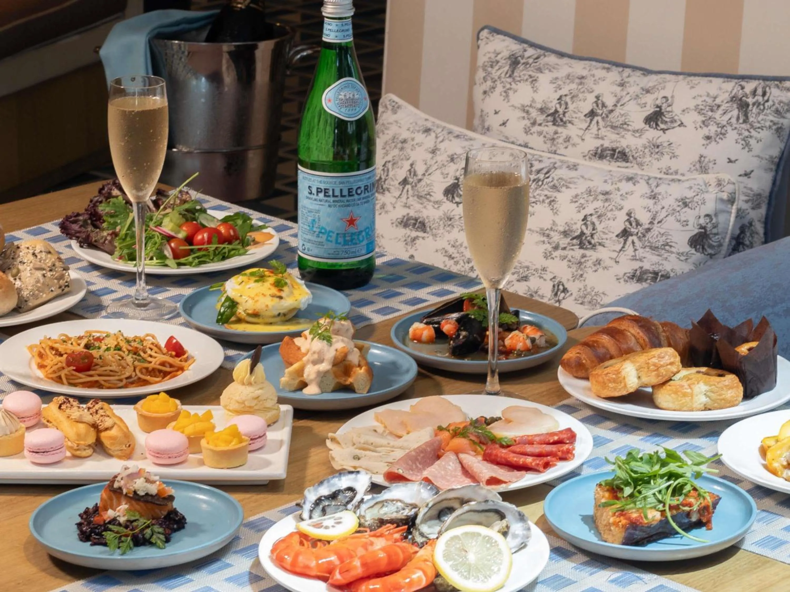 Restaurant/places to eat in Sofitel Kuala Lumpur Damansara