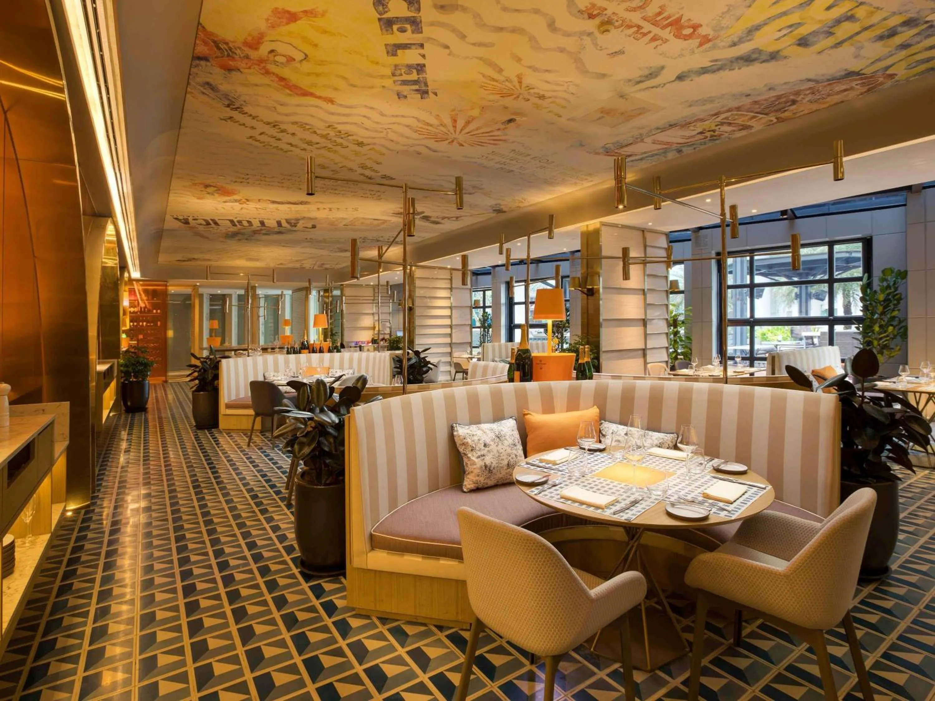 Restaurant/places to eat in Sofitel Kuala Lumpur Damansara