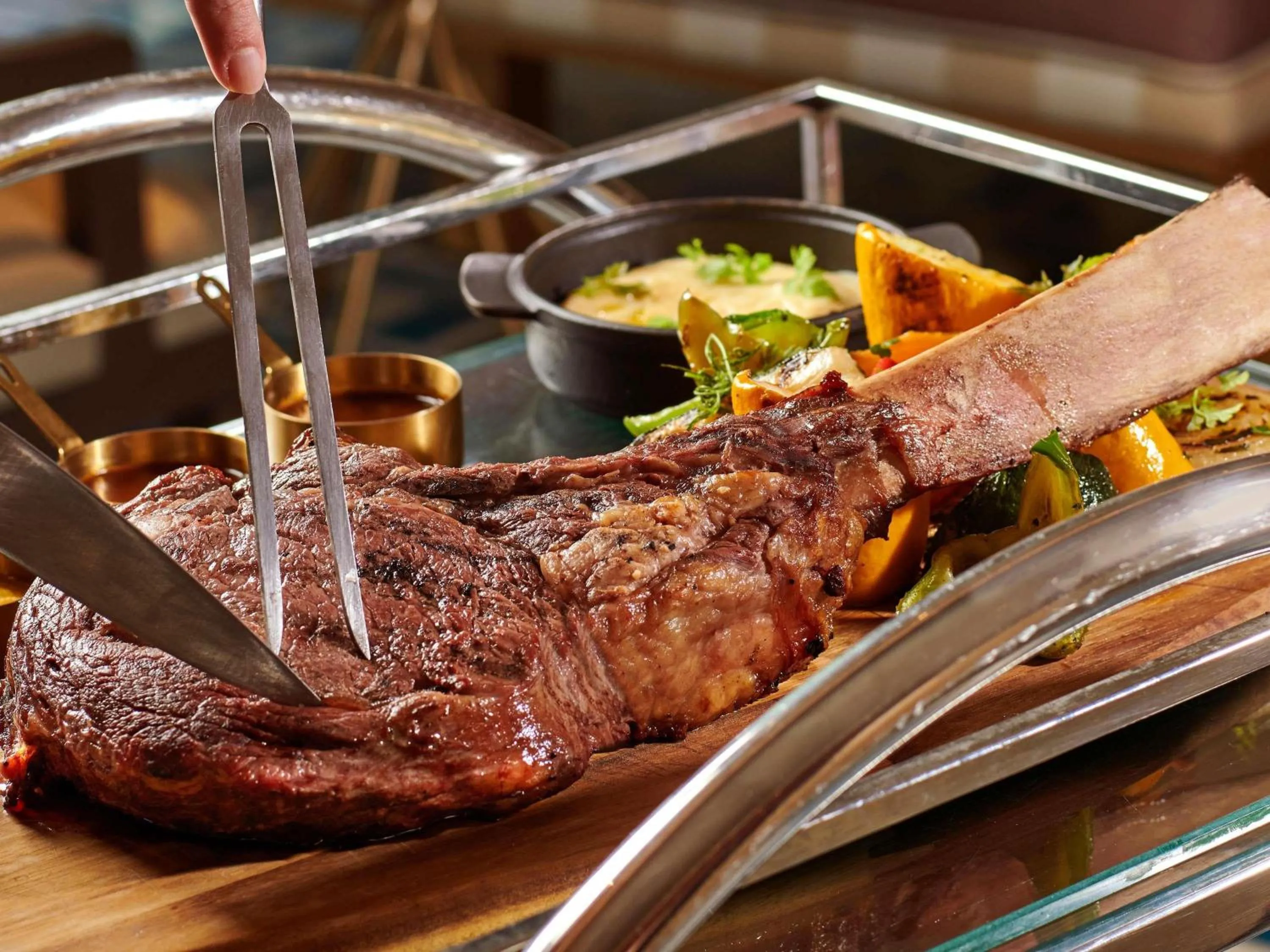 Restaurant/places to eat in Sofitel Kuala Lumpur Damansara