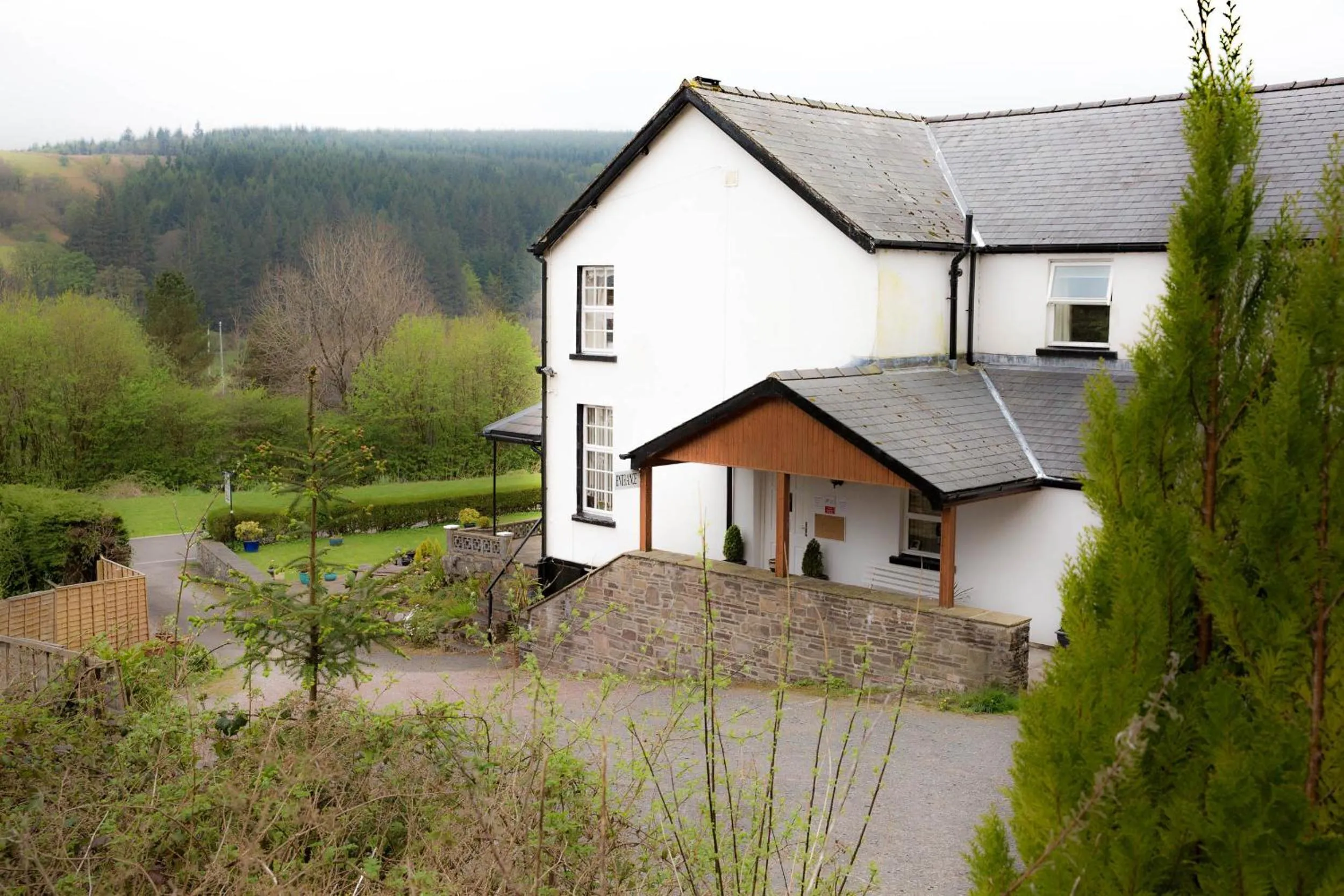 Facade/entrance in Llwyn Onn Guest House