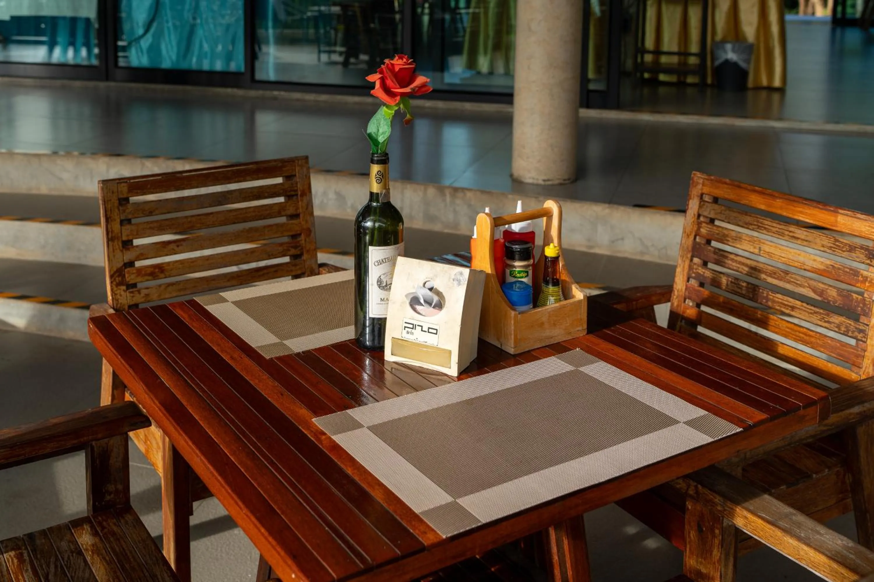 Restaurant/places to eat in Binlha Raft Resort