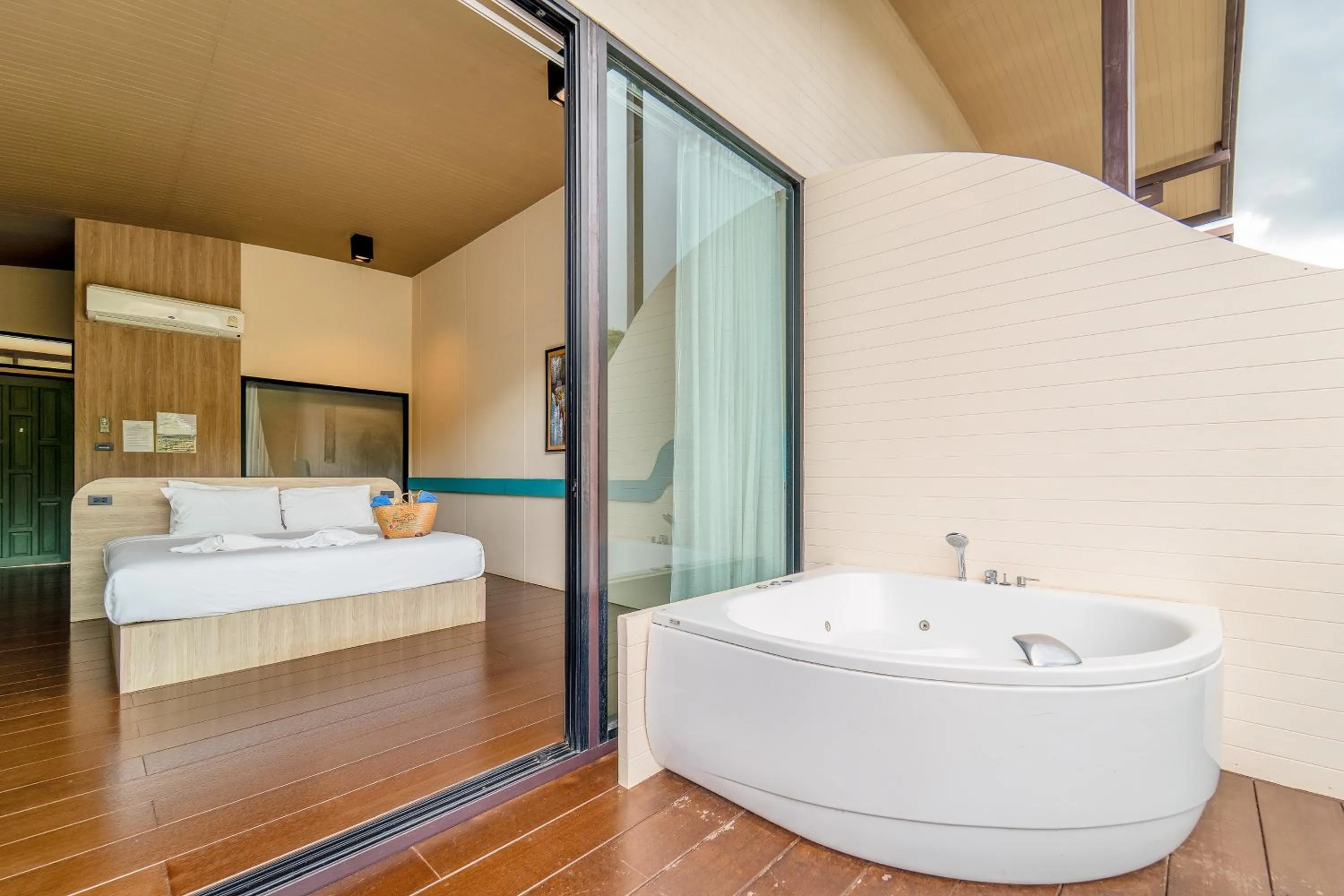 Bedroom in Binlha Raft Resort