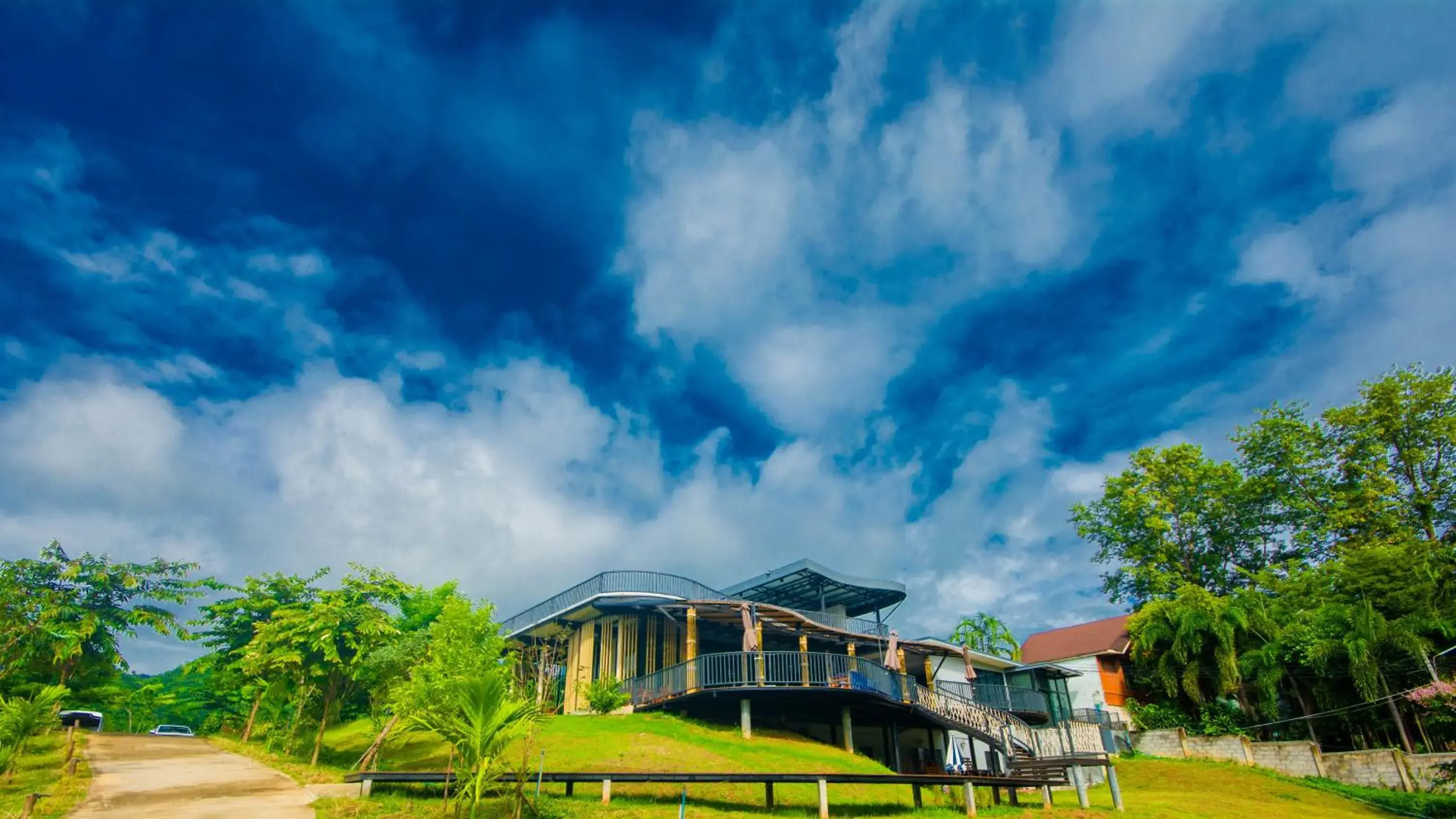 Restaurant/places to eat in Binlha Raft Resort Restaurant/places to eat in Binlha Raft Resort
