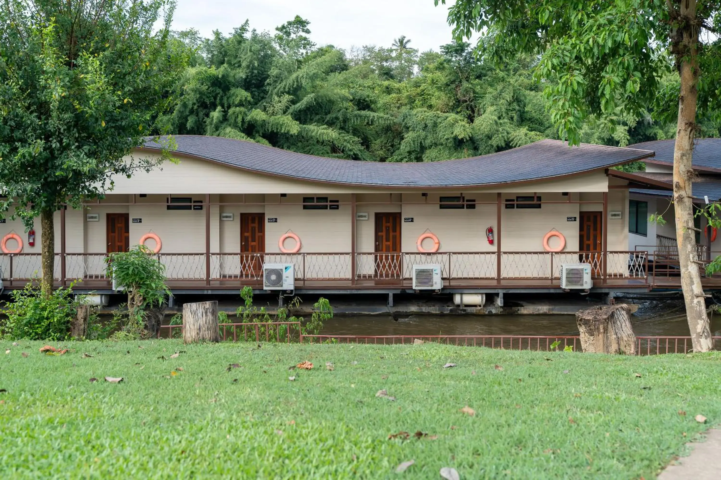 Property building in Binlha Raft Resort Property building in Binlha Raft Resort