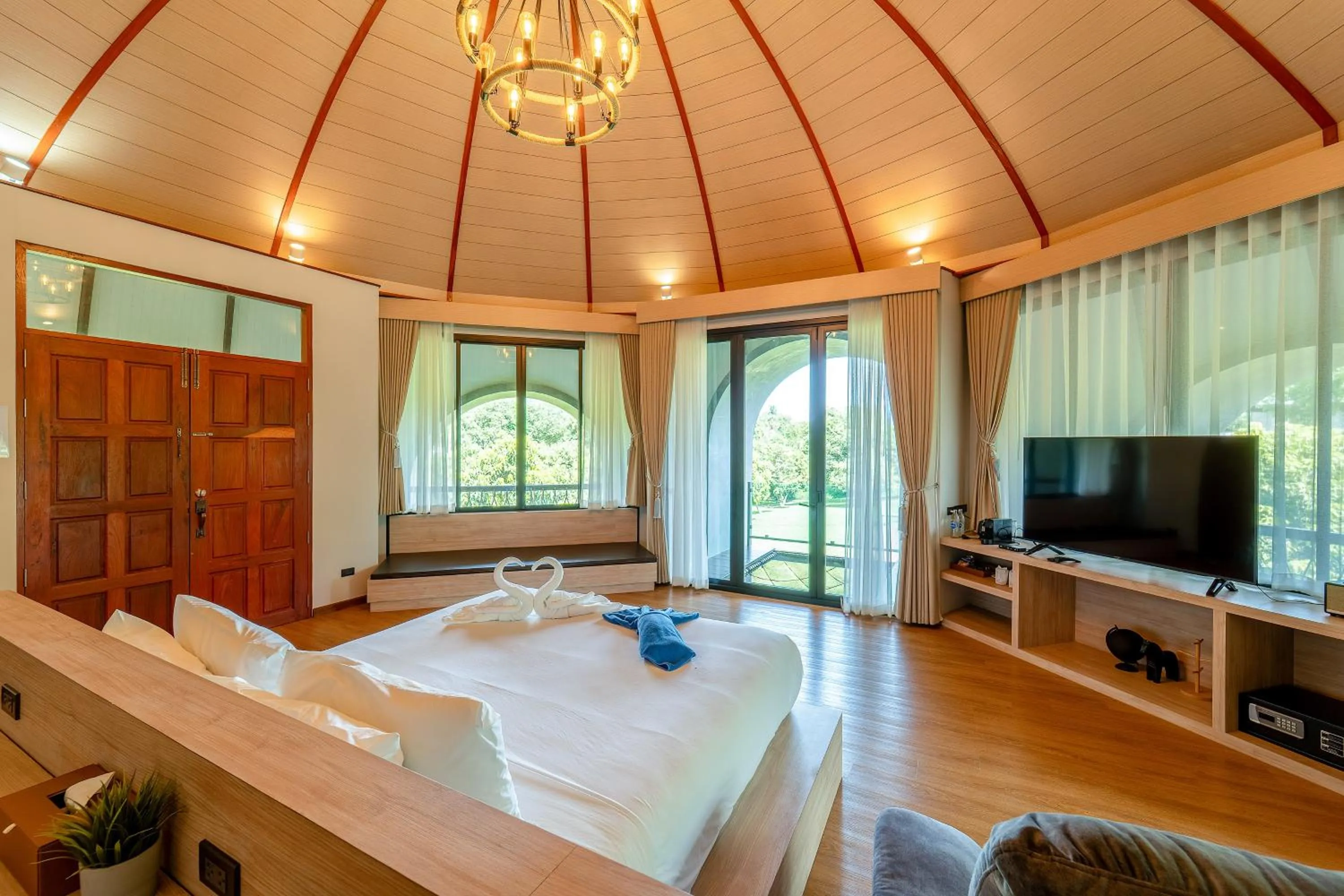 Bed in Binlha Raft Resort