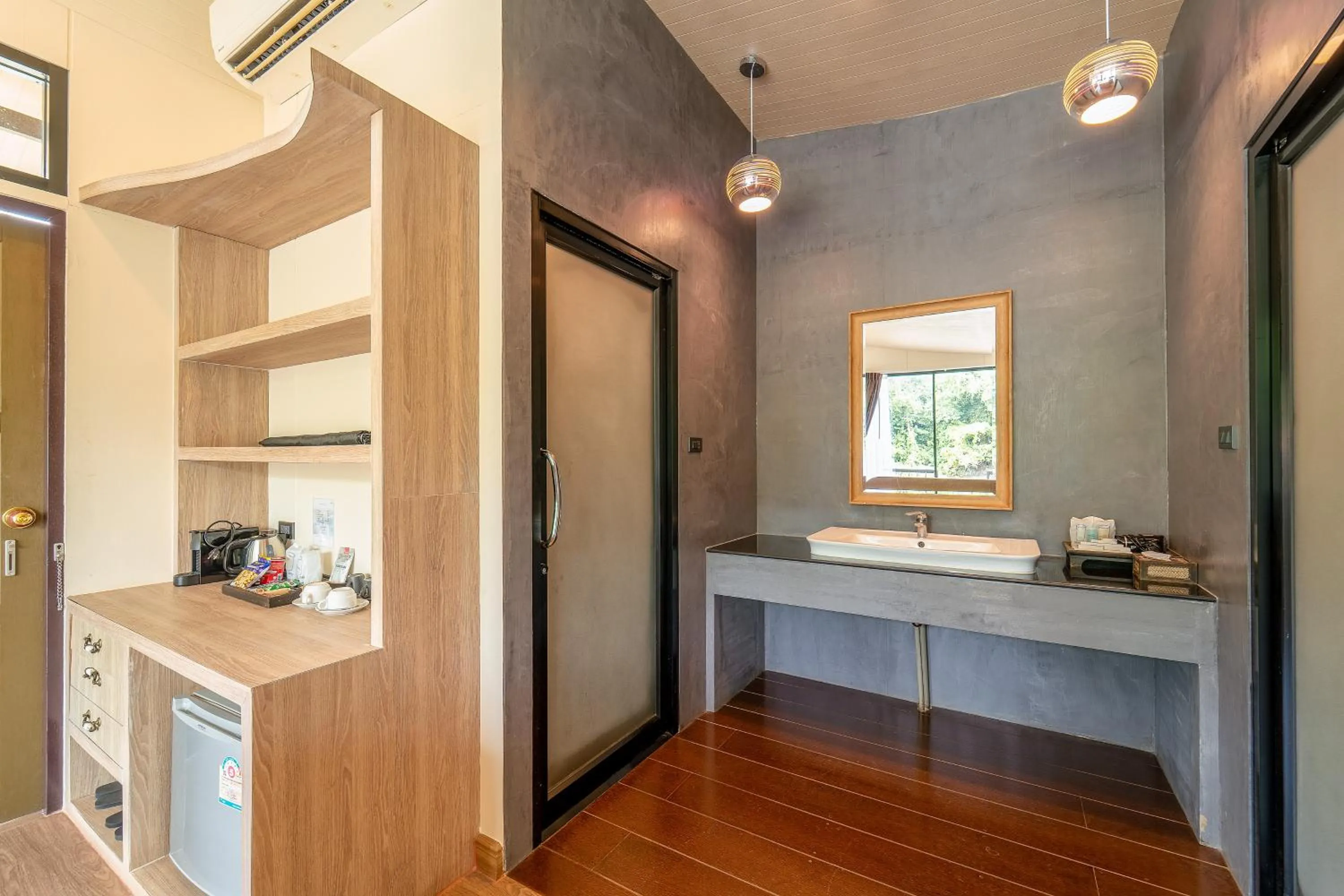 minibar in Binlha Raft Resort