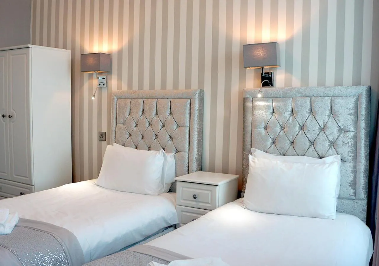 Bedroom, Bed in The Pier Hotel