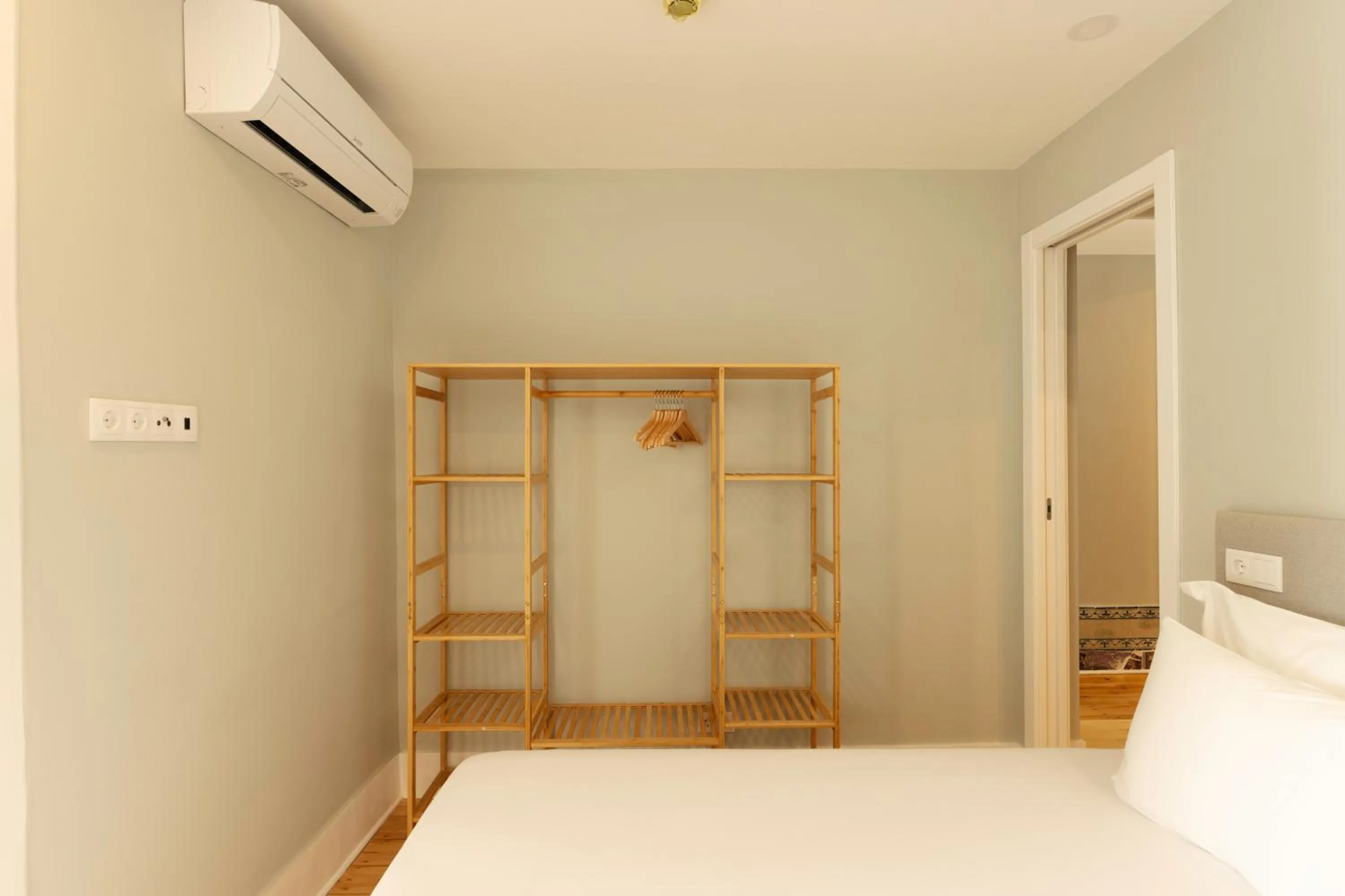 Bedroom, Bed in Esqina Urban Lodge