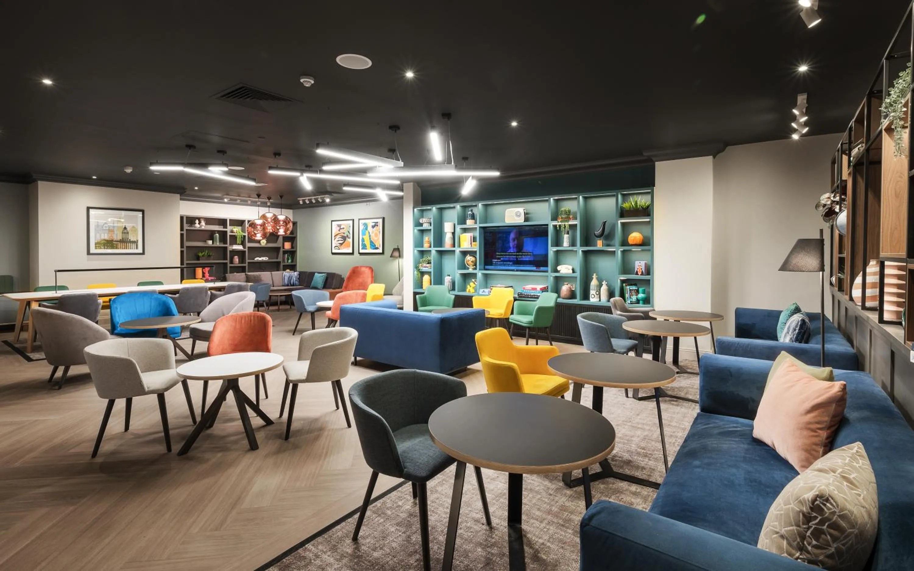 Restaurant/places to eat in Holiday Inn Leeds-Wakefield M1 Jct40 by IHG