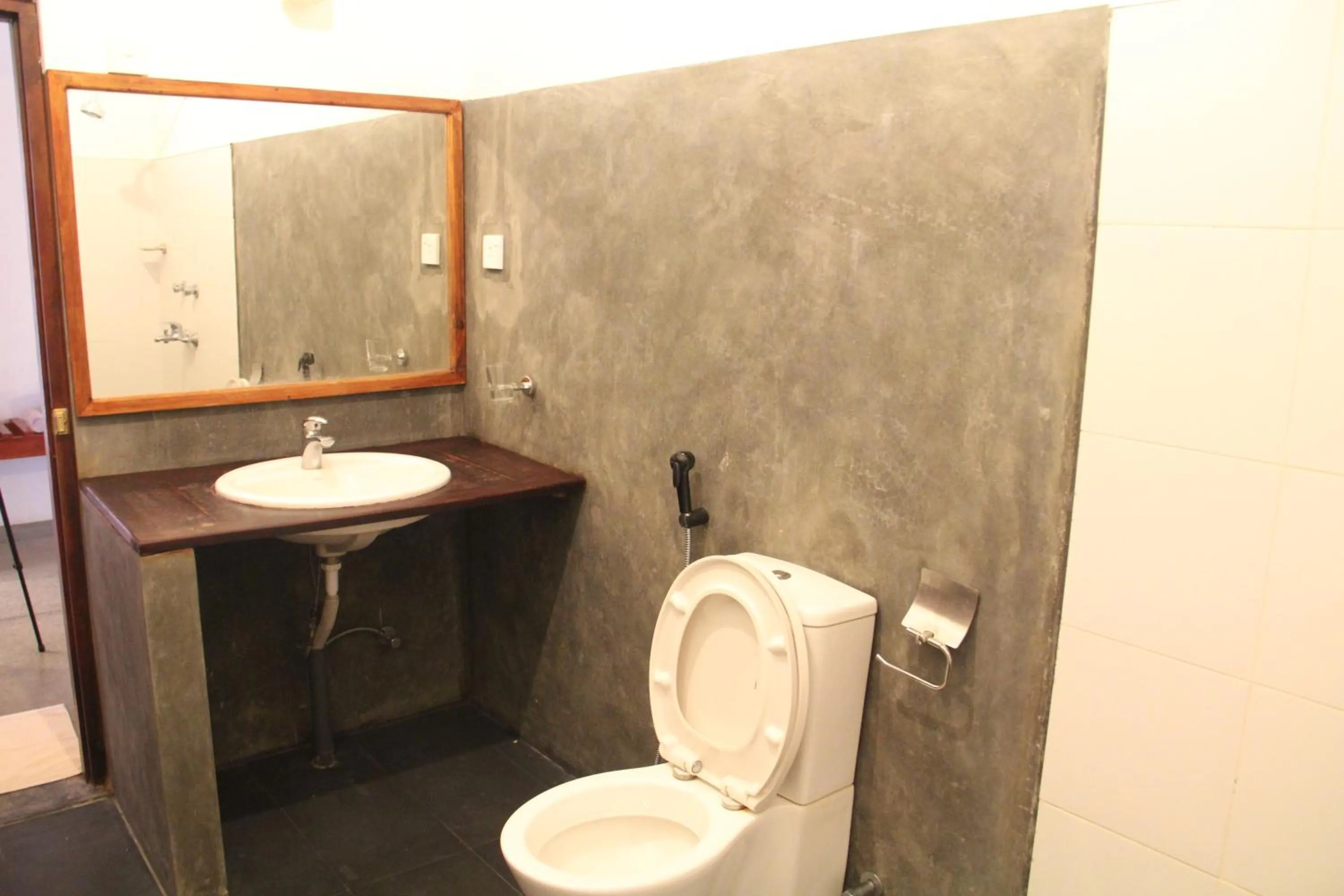 Bathroom in Hide Yala