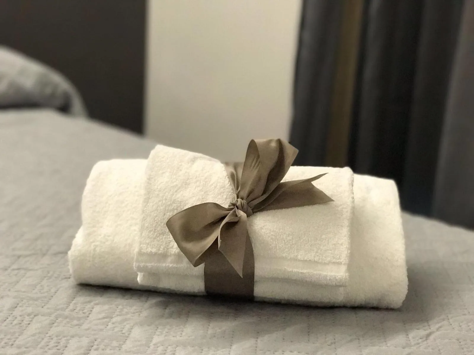 Decorative detail, Bed in Sangiò Guest House