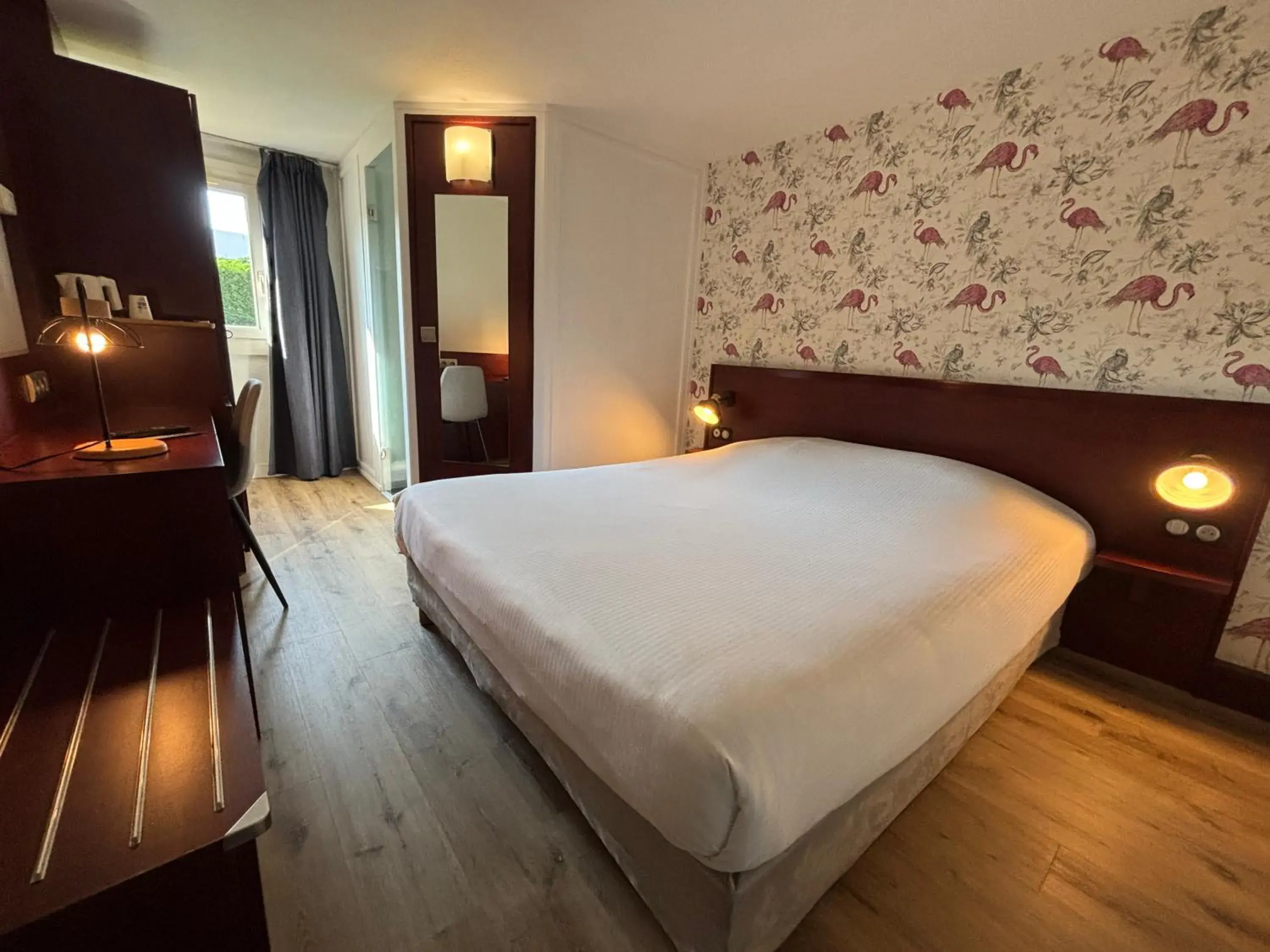 Bedroom, Bed in Kyriad Bordeaux Lormont Bedroom, Bed in Kyriad Bordeaux Lormont