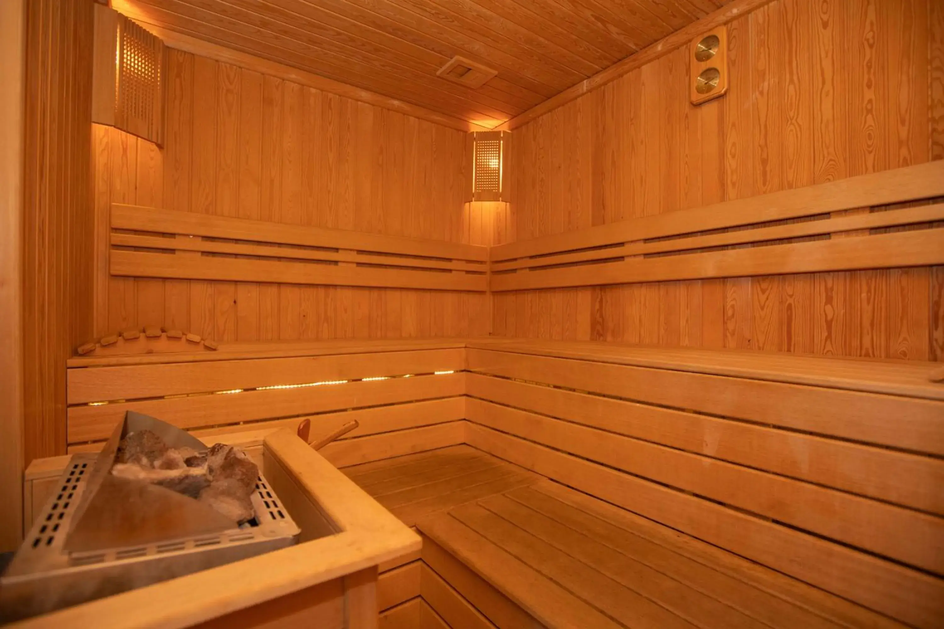 Fitness centre/facilities in Radisson Blu Ankara Fitness centre/facilities in Radisson Blu Ankara