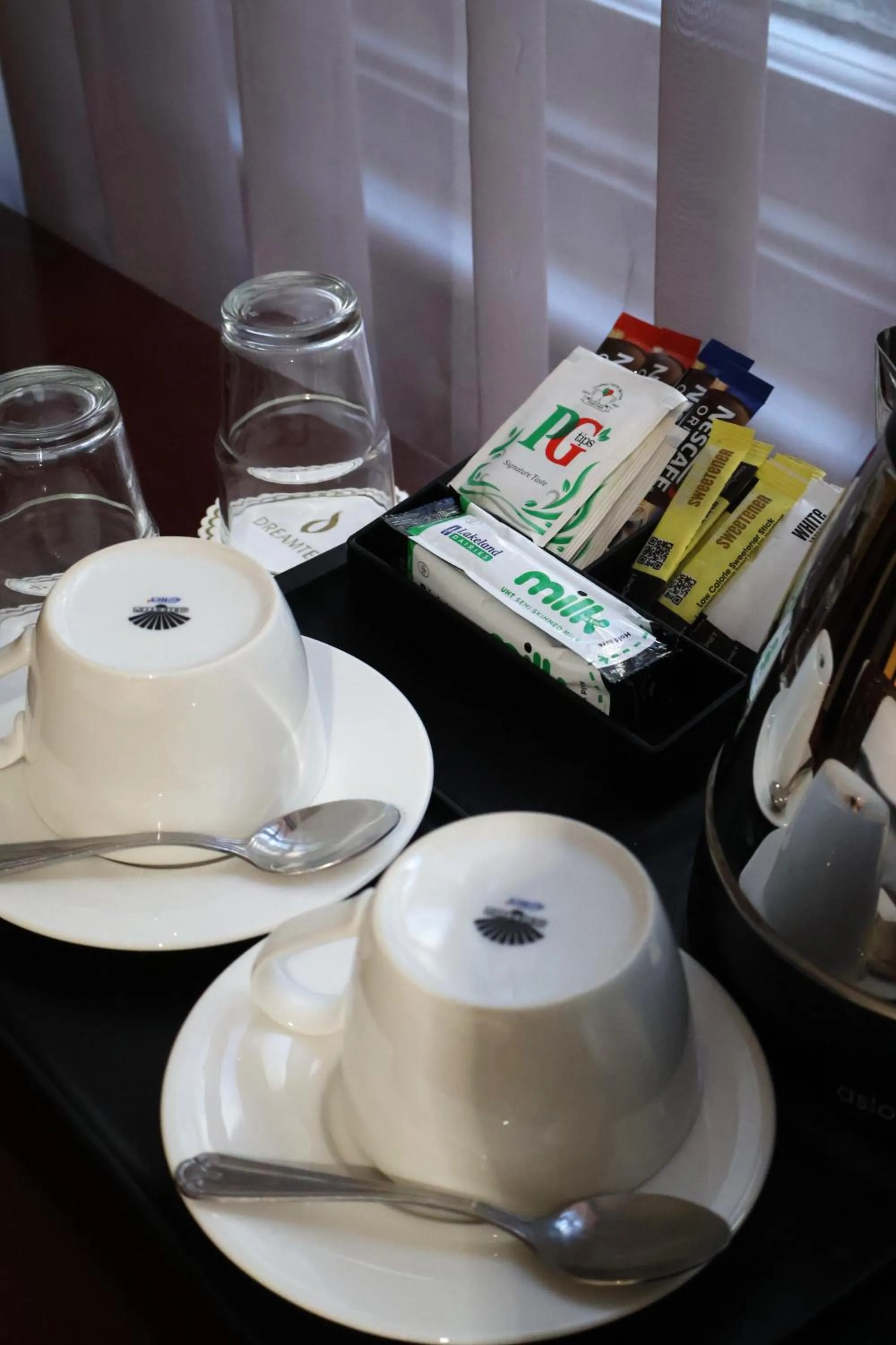 Coffee/tea facilities in Dreamtel London Kensington