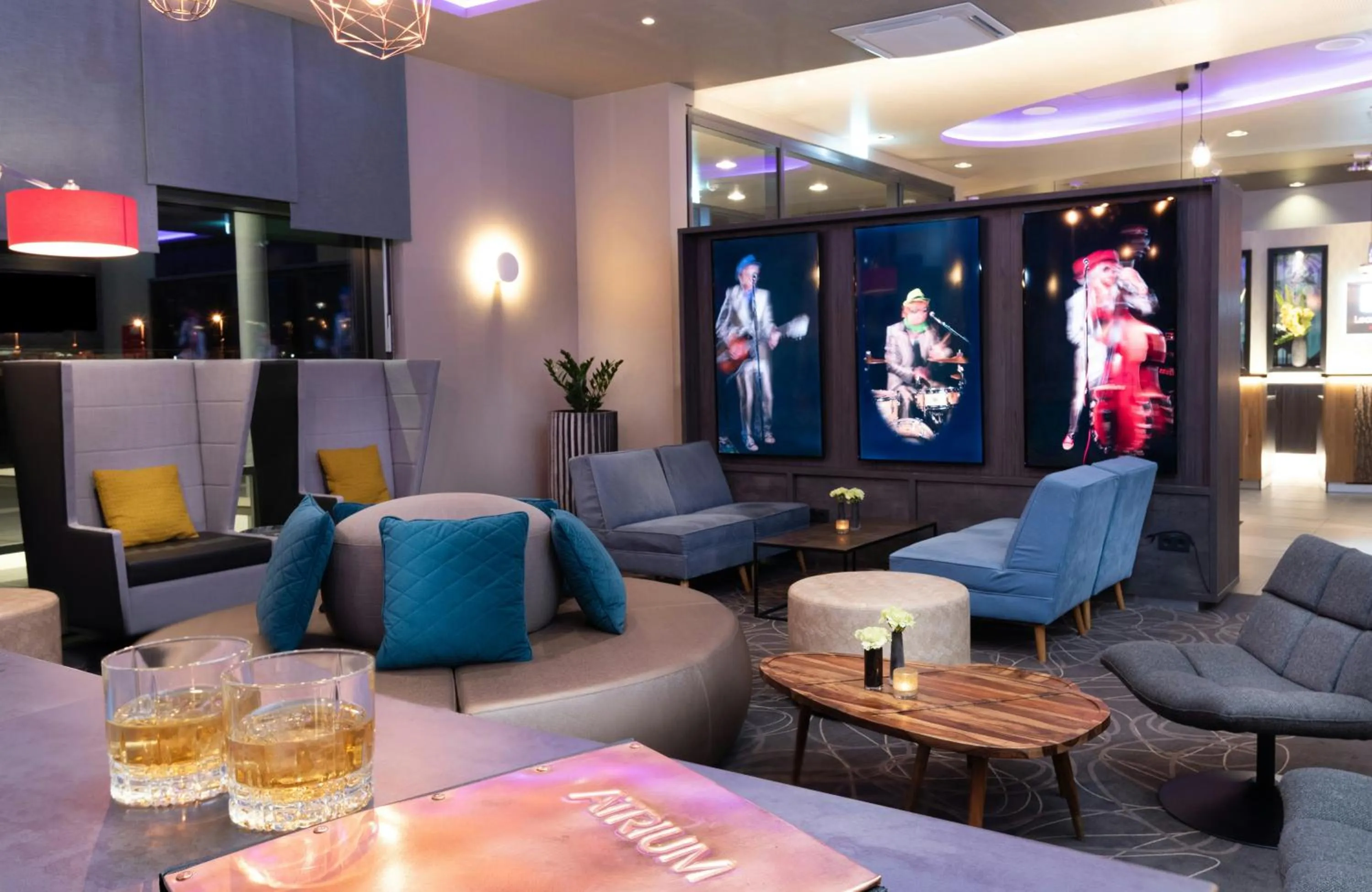 Lobby or reception in Leonardo Hotel Munich City East