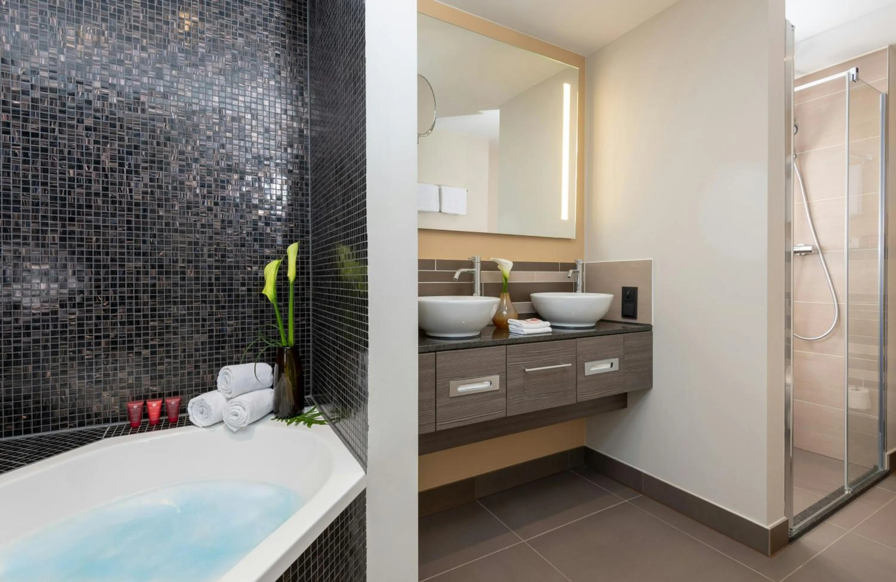 Bathroom in Leonardo Hotel Munich City East