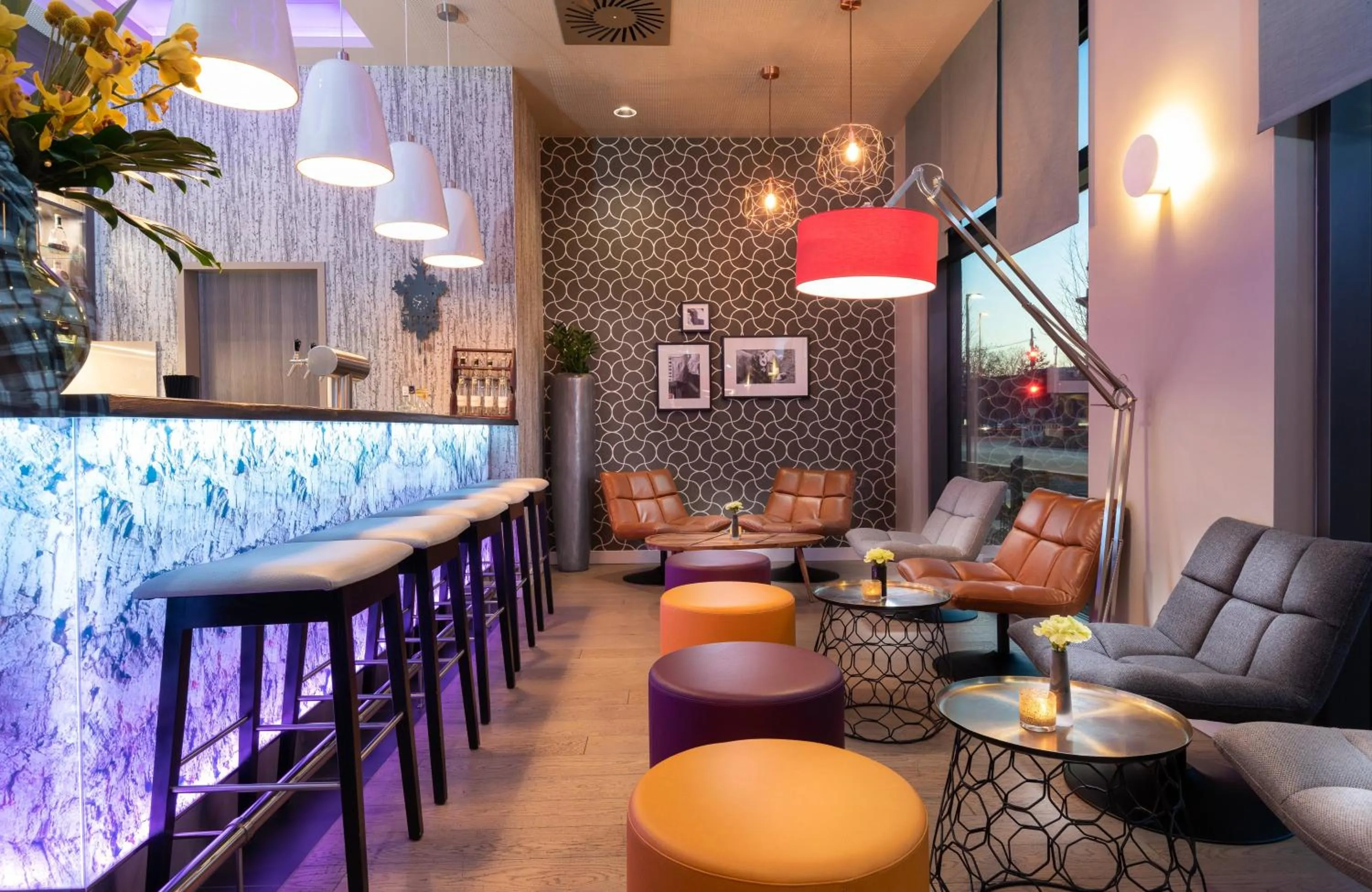 Lounge or bar in Leonardo Hotel Munich City East