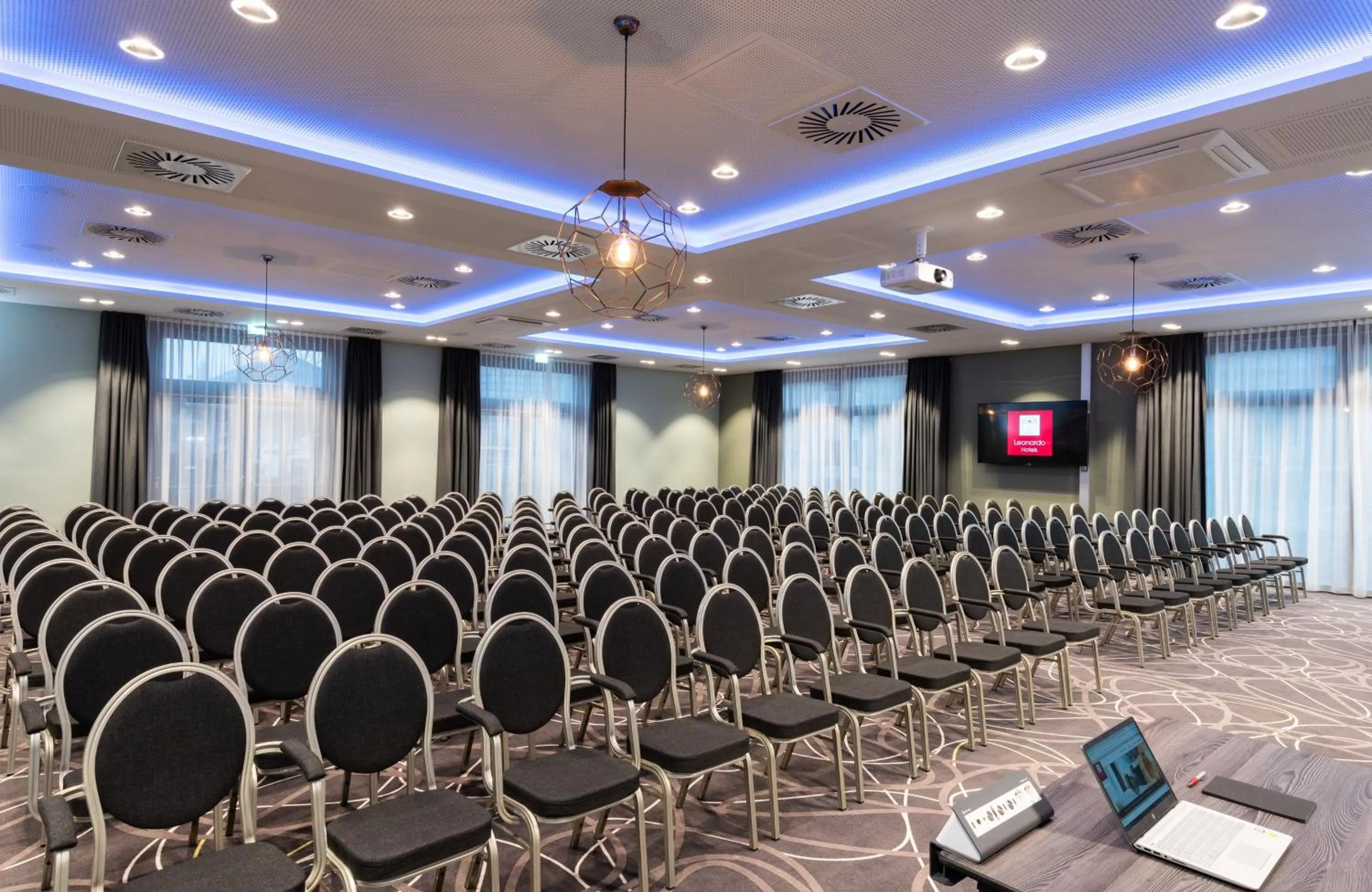 Meeting/conference room in Leonardo Hotel Munich City East