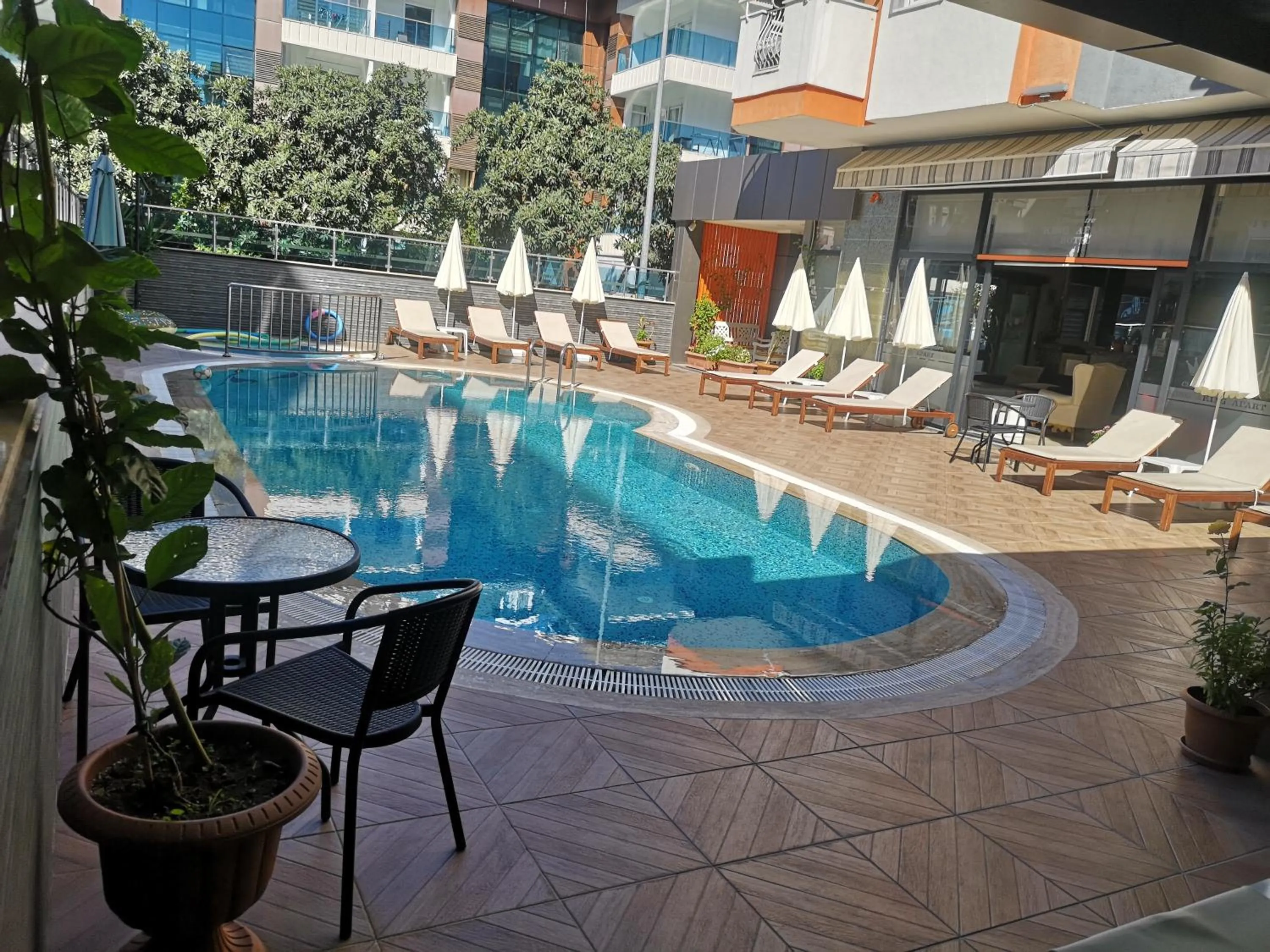 Swimming pool in Cleopatra King Apart