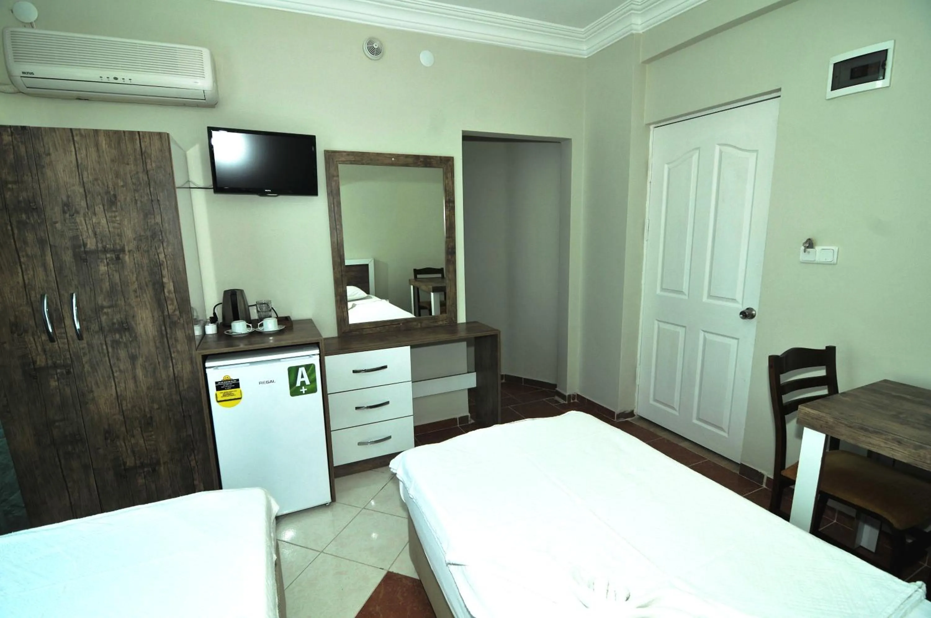 Bed in Cleopatra King Apart