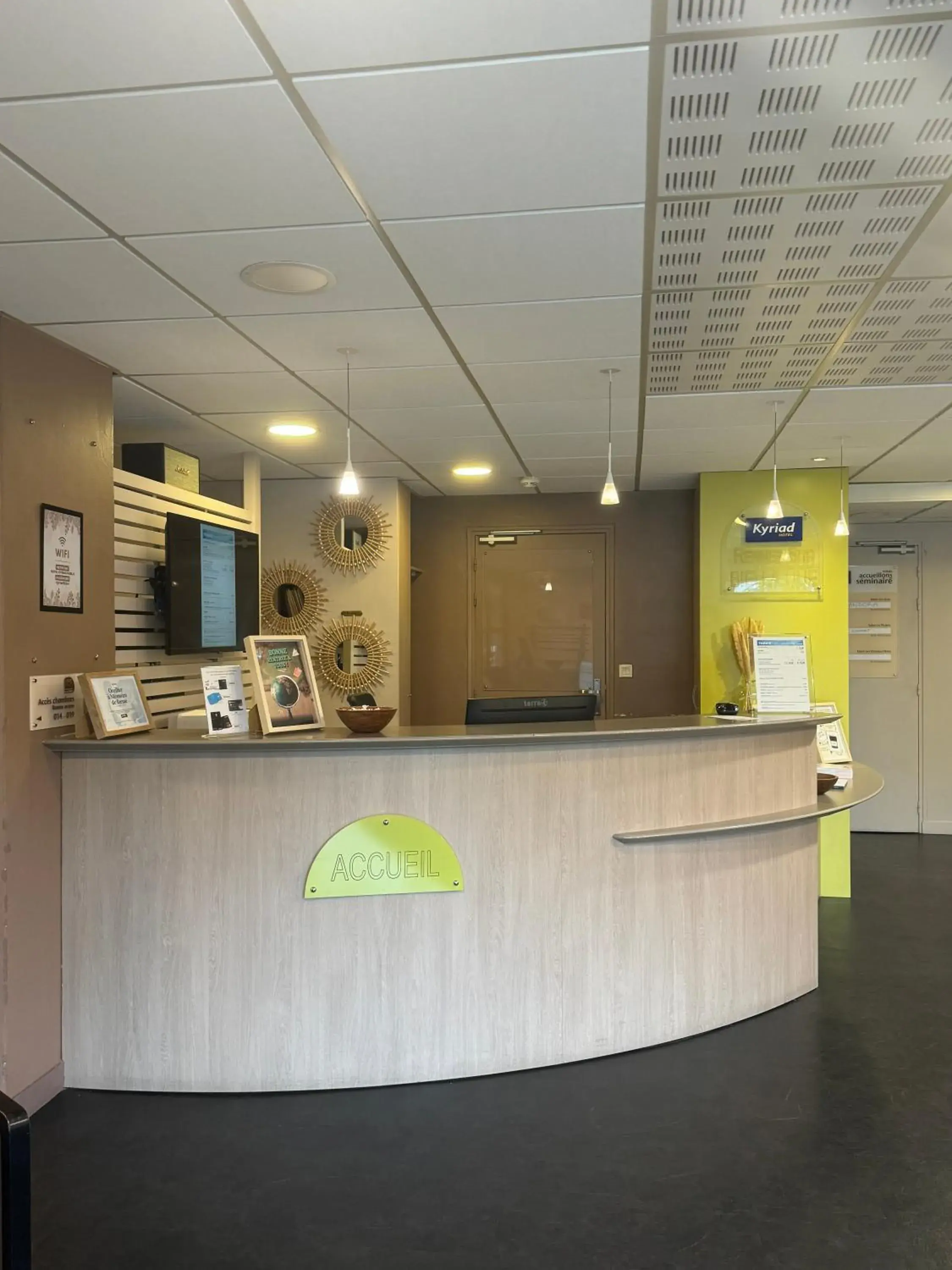 Lobby or reception in Kyriad Rennes Sud - Cesson Chantepie Lobby or reception in Kyriad Rennes Sud - Cesson Chantepie