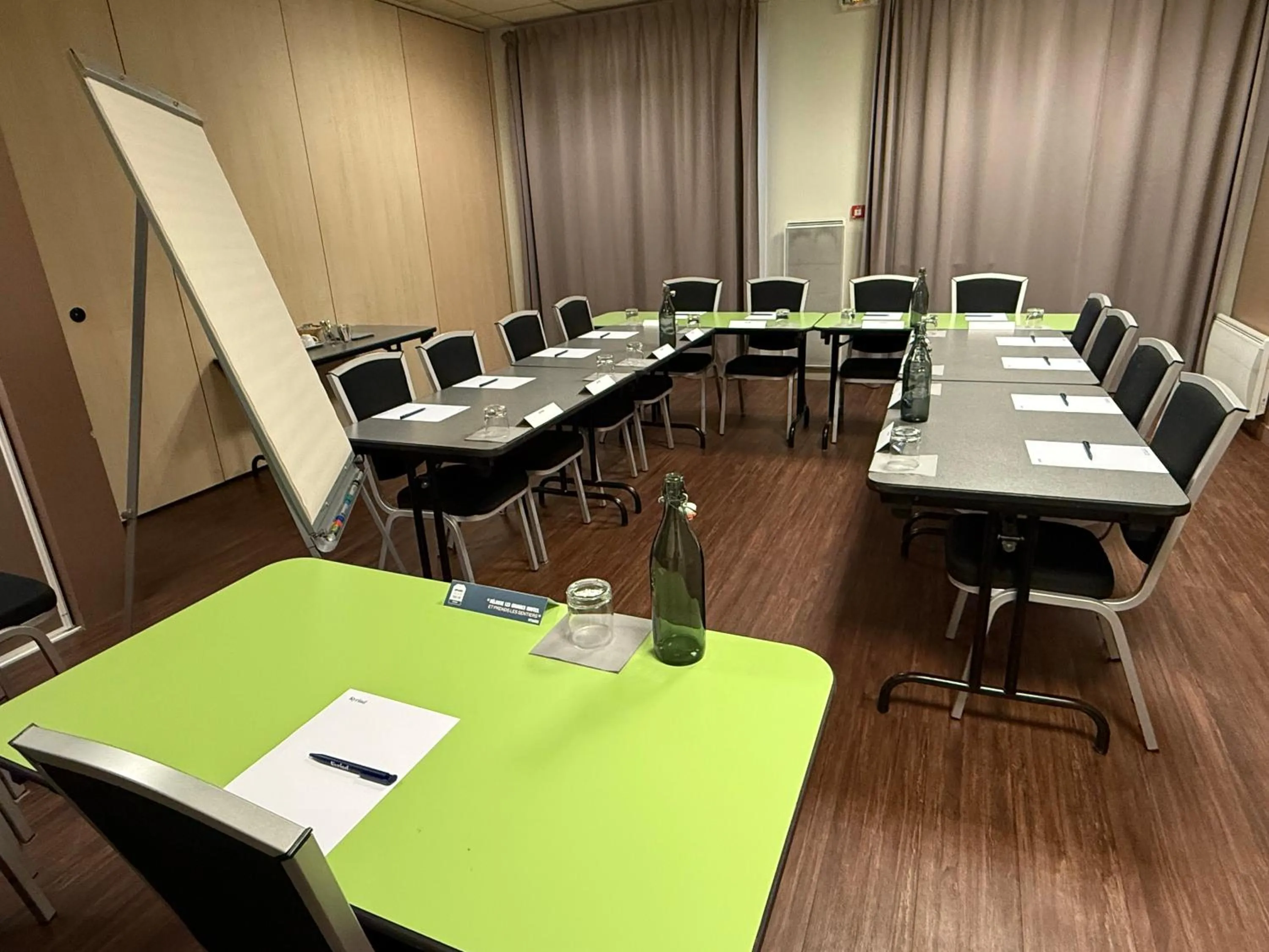 Meeting/conference room in Kyriad Rennes Sud - Cesson Chantepie