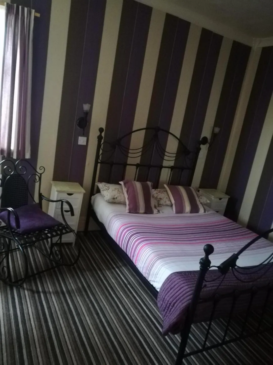 Bed in Balmoral Lodge Hotel