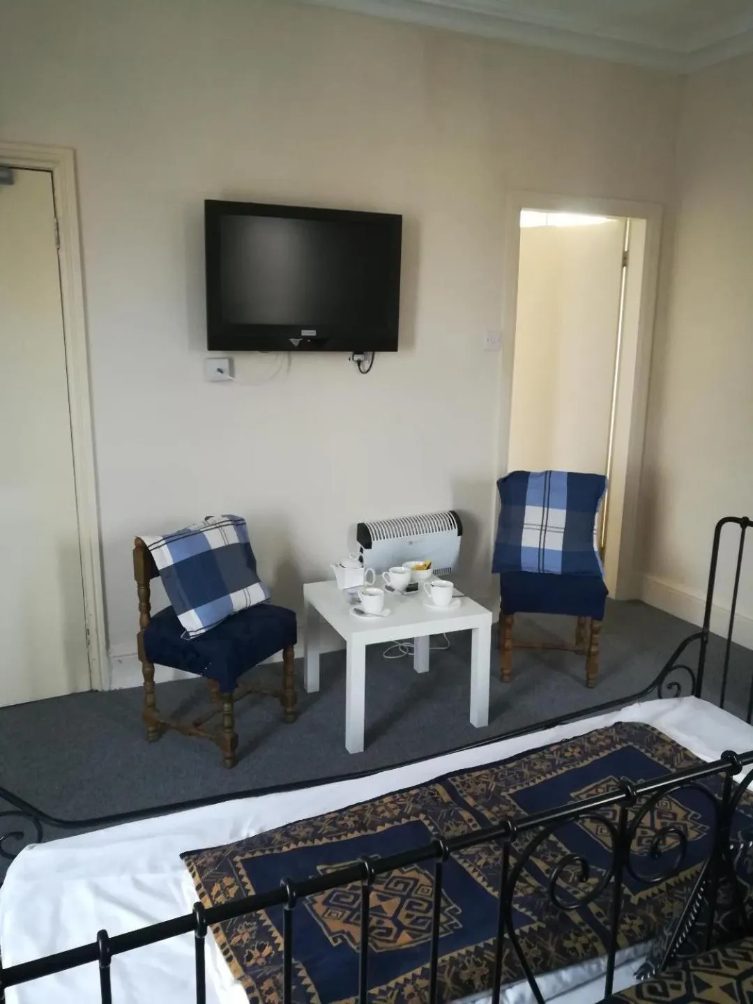 Coffee/tea facilities in Balmoral Lodge Hotel