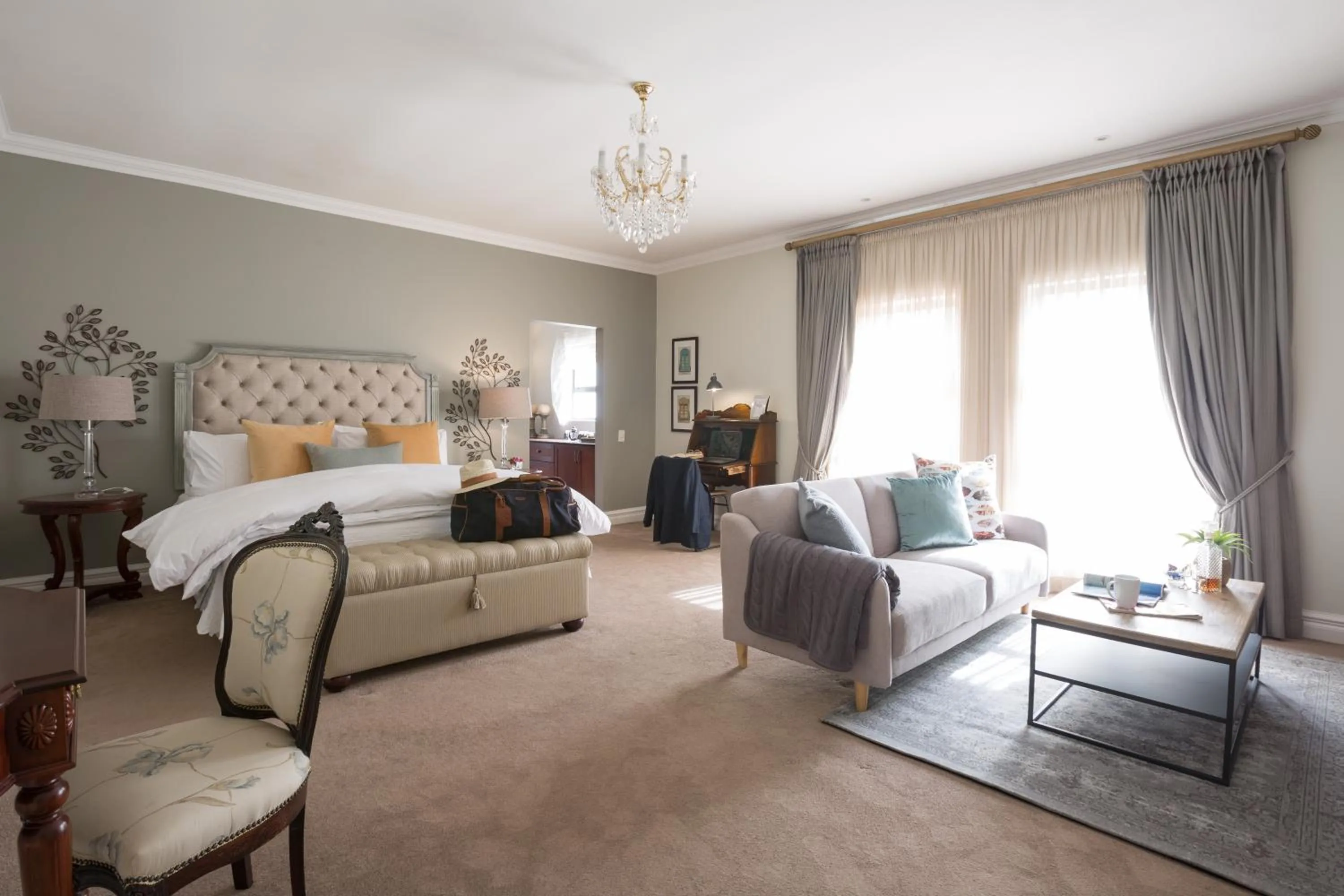 Photo of the whole room, Bed in 58 On Hume