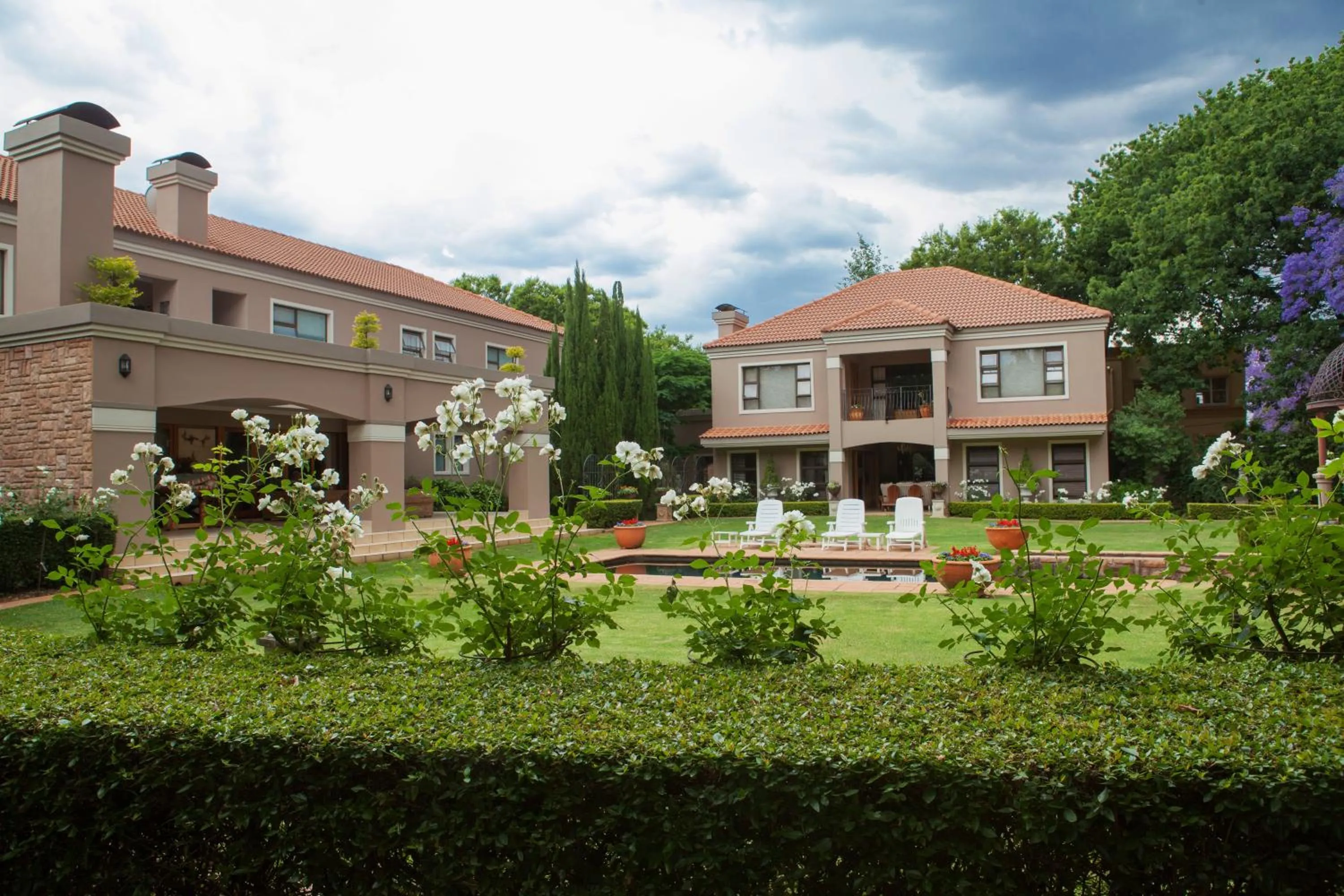 Property building in 58 On Hume