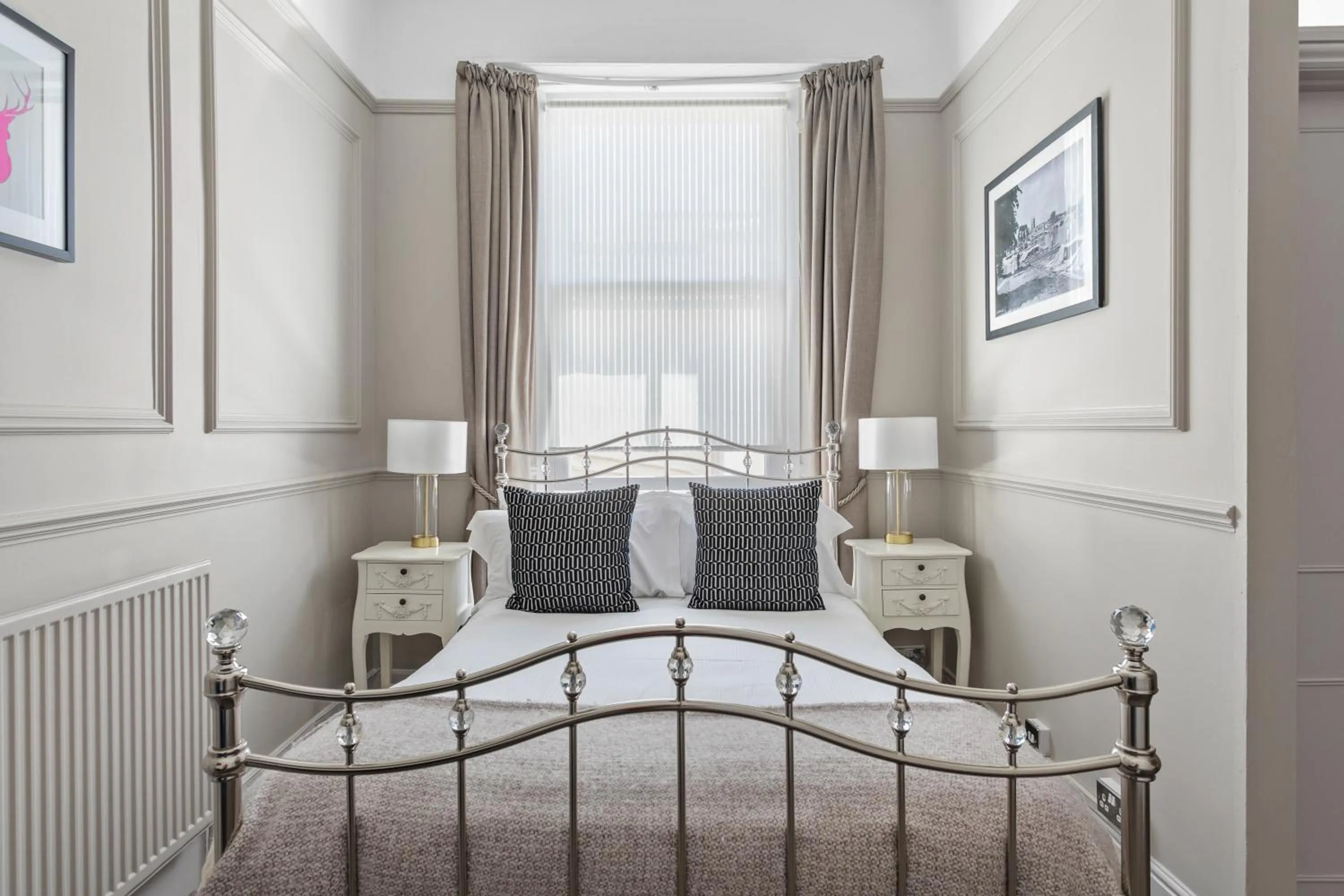 Bedroom, Bed in The Torcroft