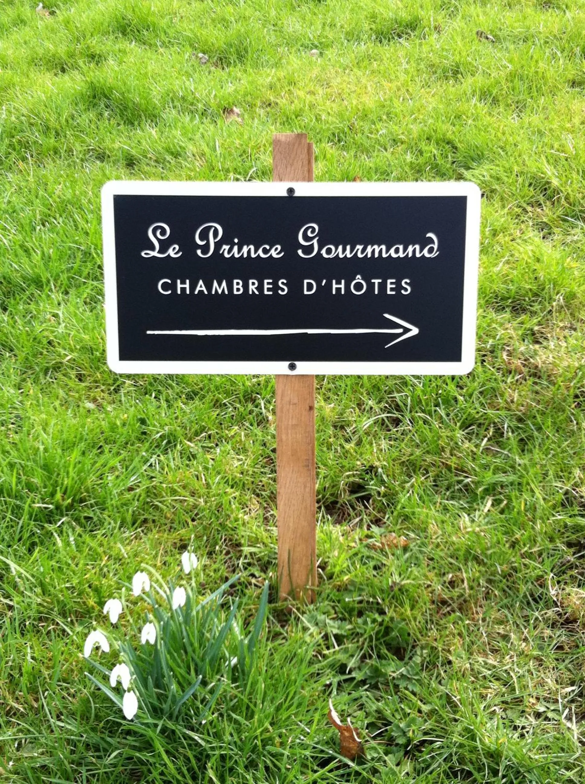 Property logo or sign in Le Prince Gourmand