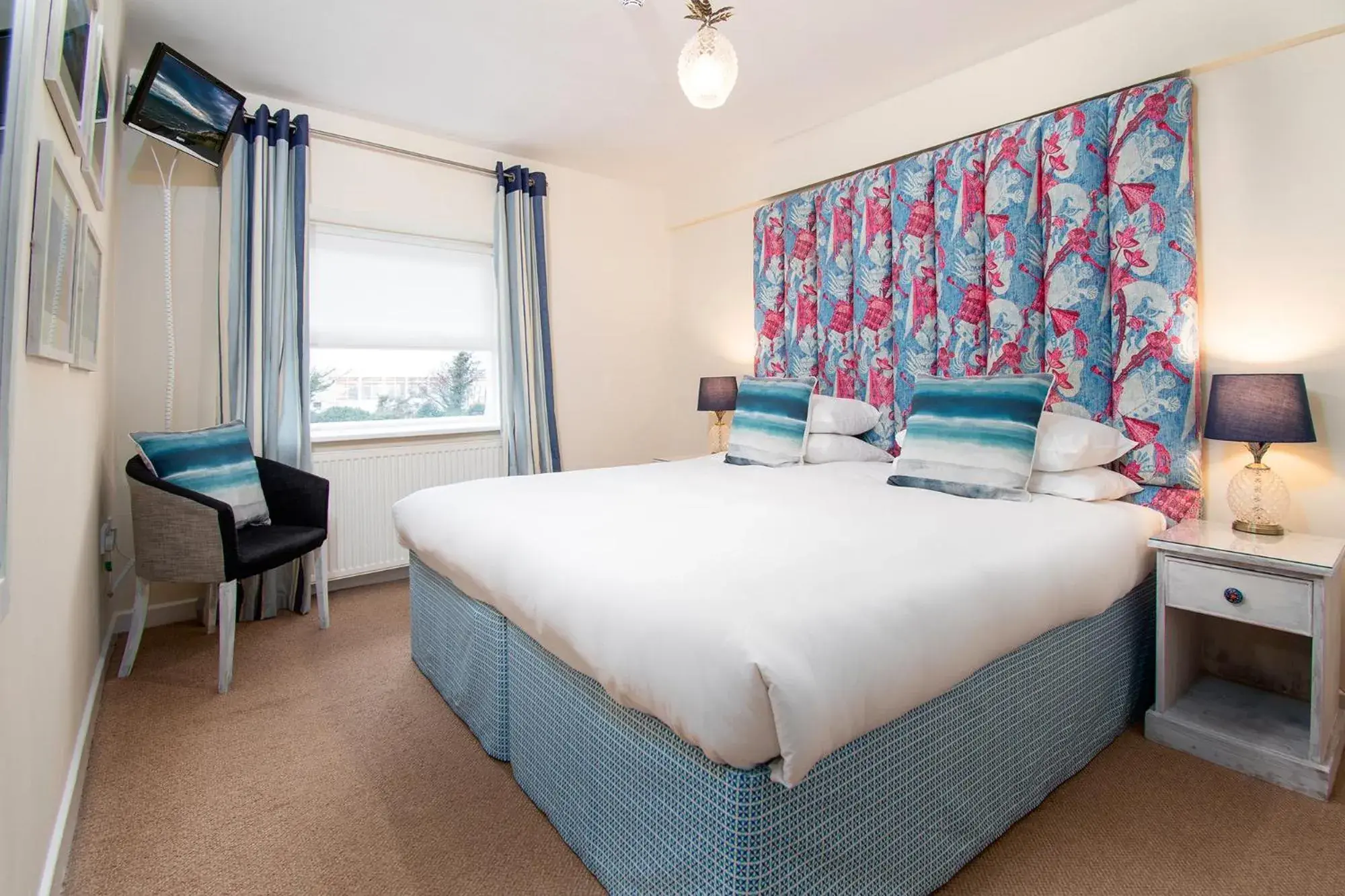 King Room in Y Branwen Restaurant & Rooms - Adult Only and Dog Friendly King Room in Y Branwen Restaurant & Rooms - Adult Only and Dog Friendly