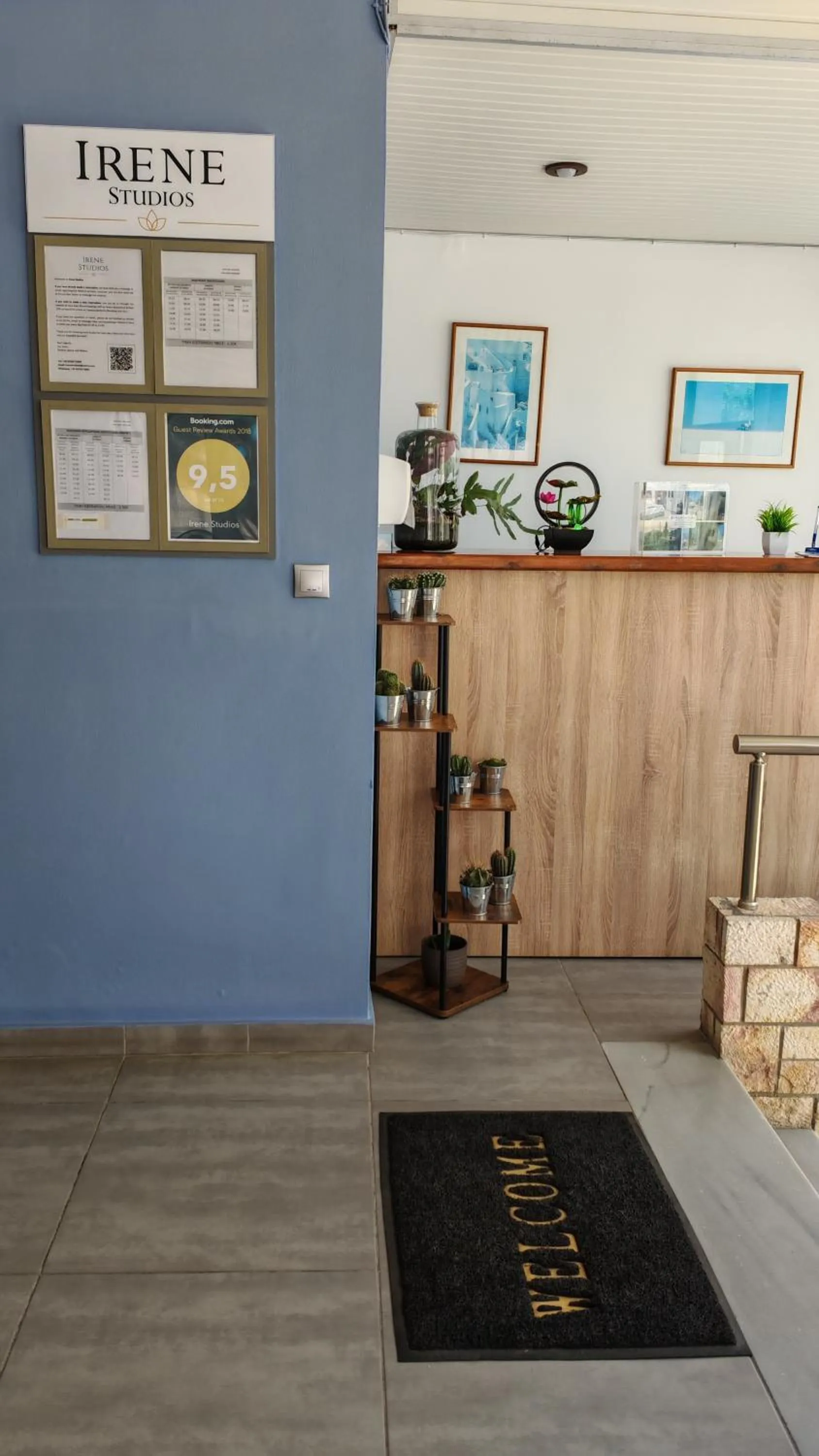 Communal lounge/ TV room in Irene Studios