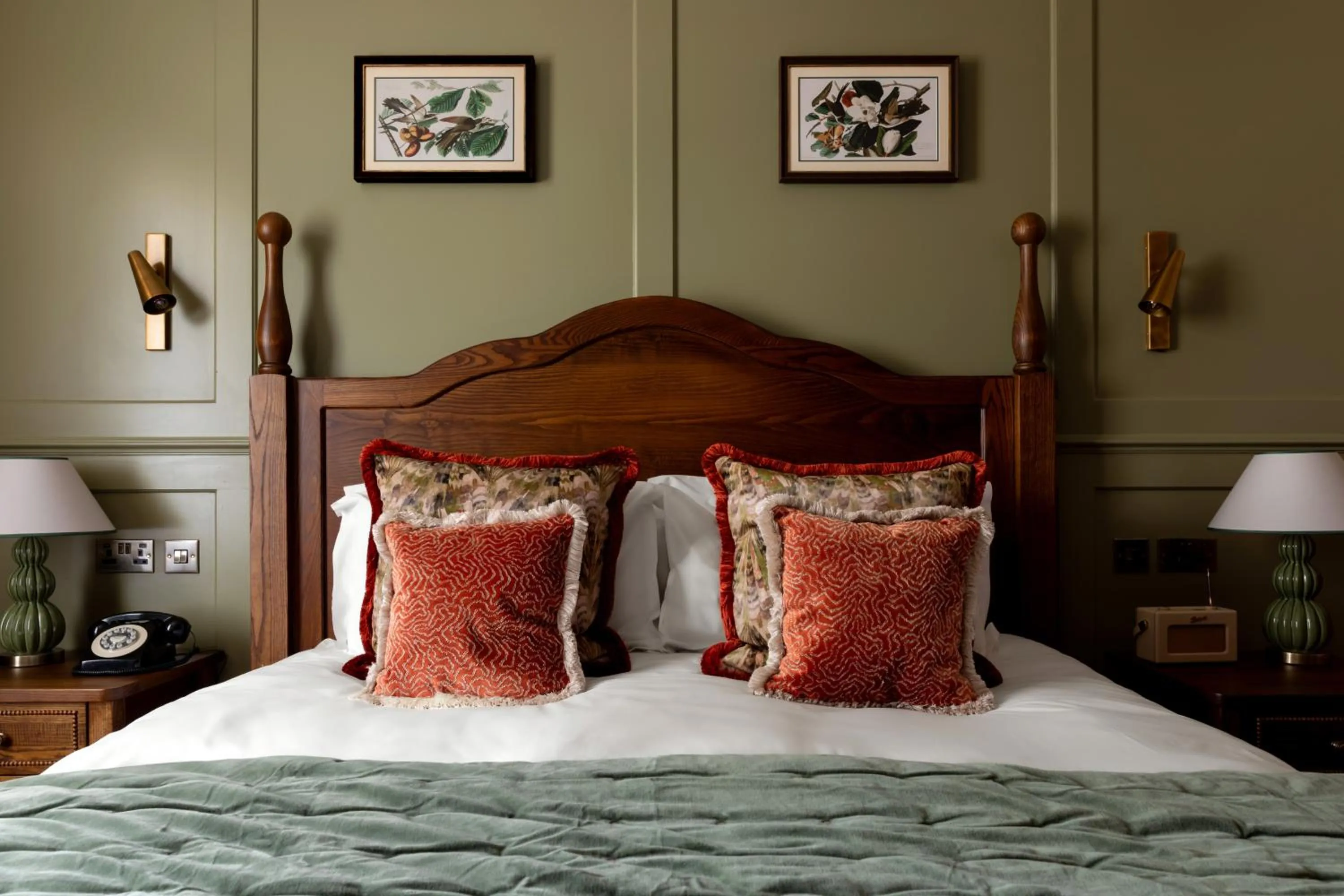 Bedroom, Bed in Coach & Horses Hotel