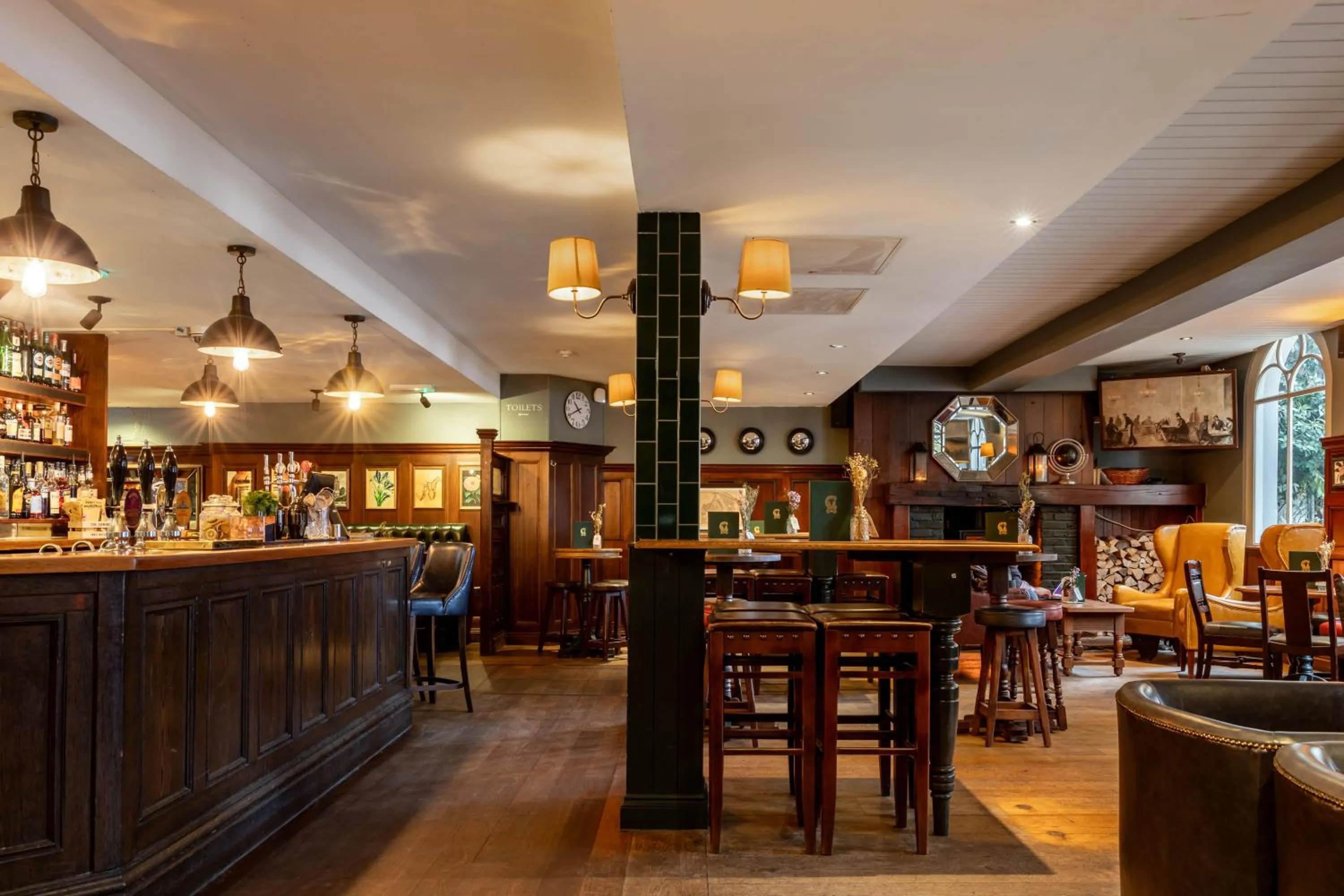 Lounge or bar in Coach & Horses Hotel