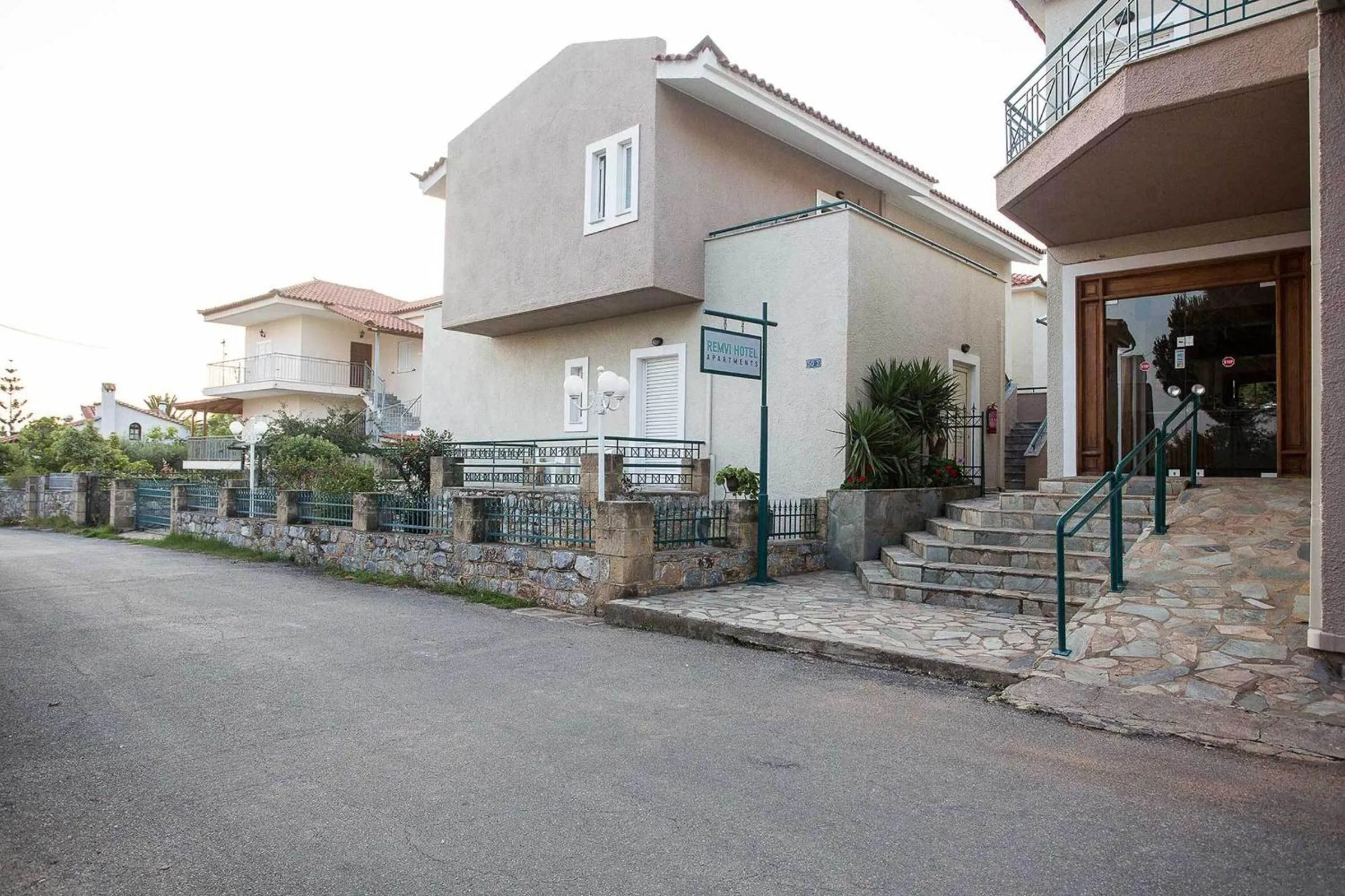 Facade/entrance in Remvi Hotel - Apartments