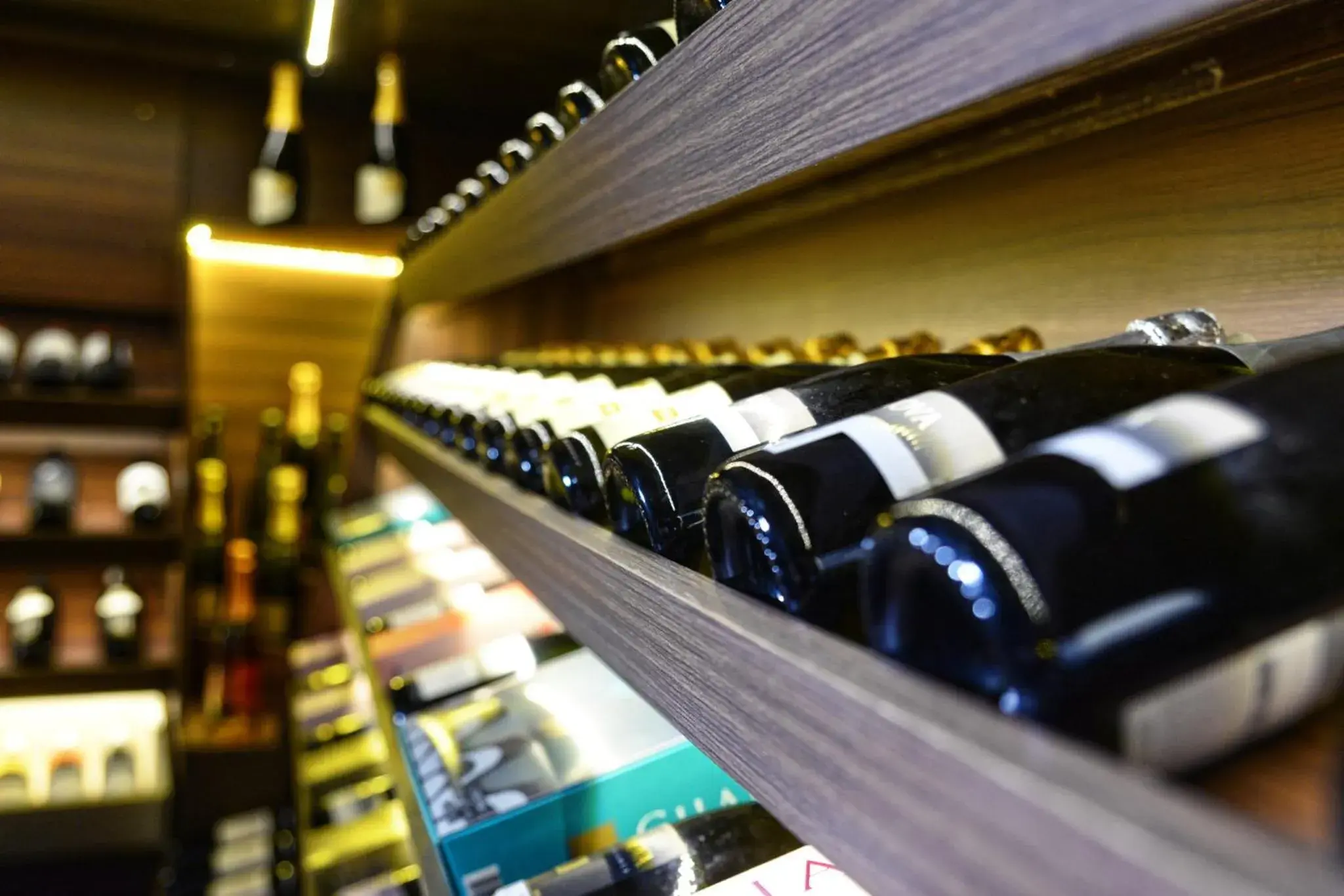 Food and drinks in Dubai Suites Food and drinks in Dubai Suites