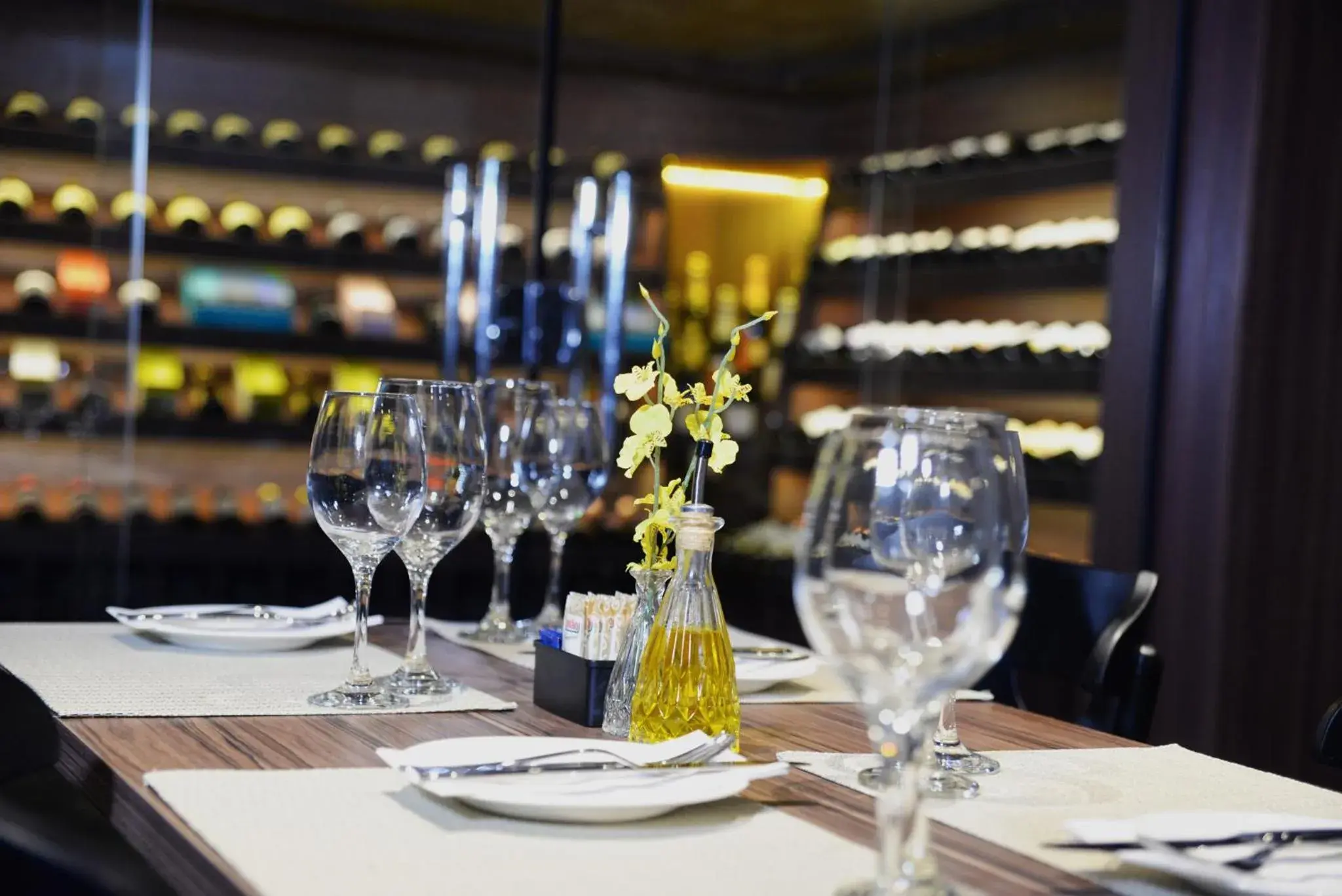 Food and drinks in Dubai Suites Food and drinks in Dubai Suites