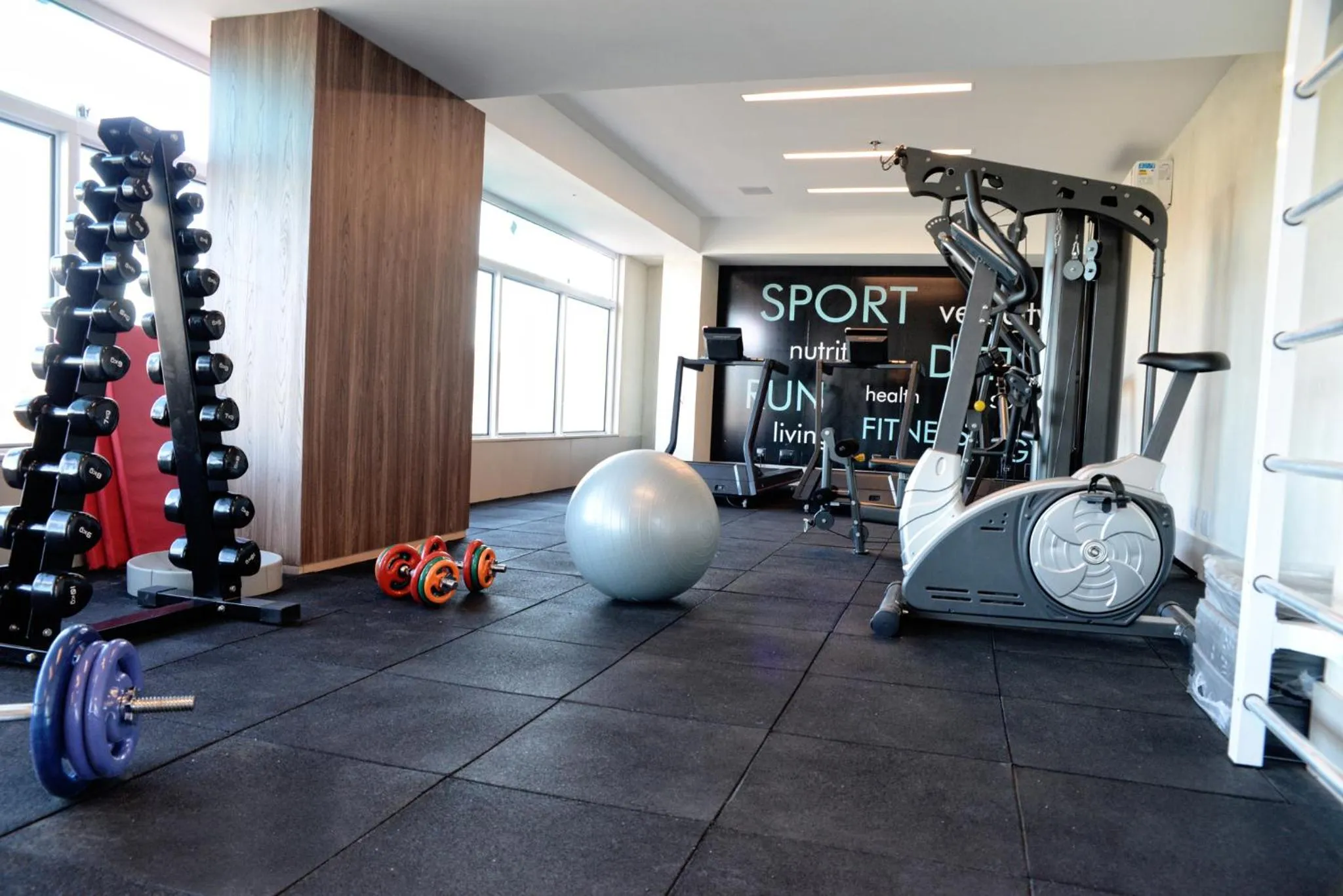 Fitness centre/facilities in Dubai Suites