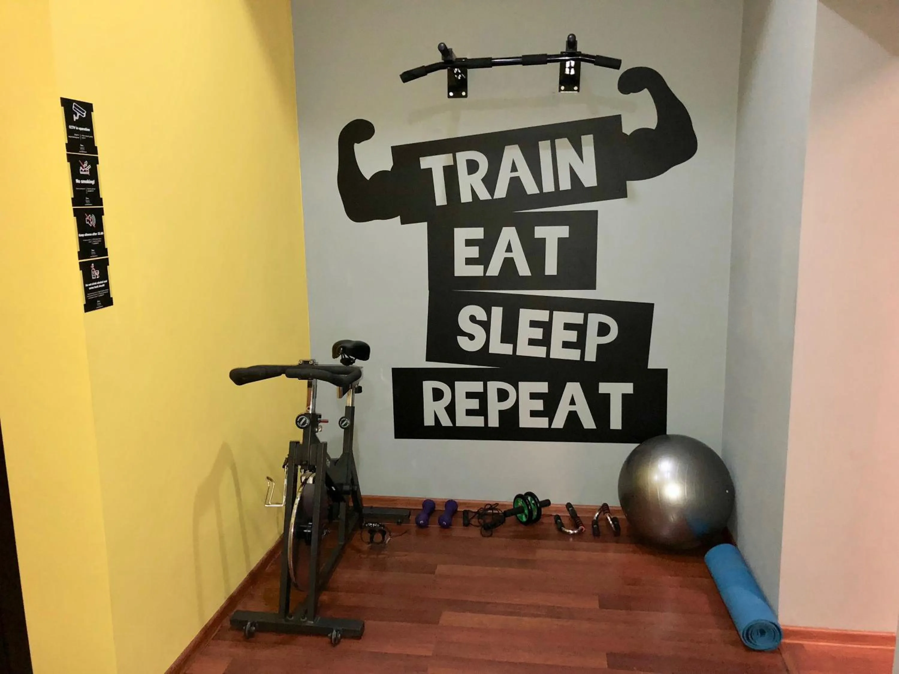 Fitness centre/facilities in SAHIL Hostel & Hotel