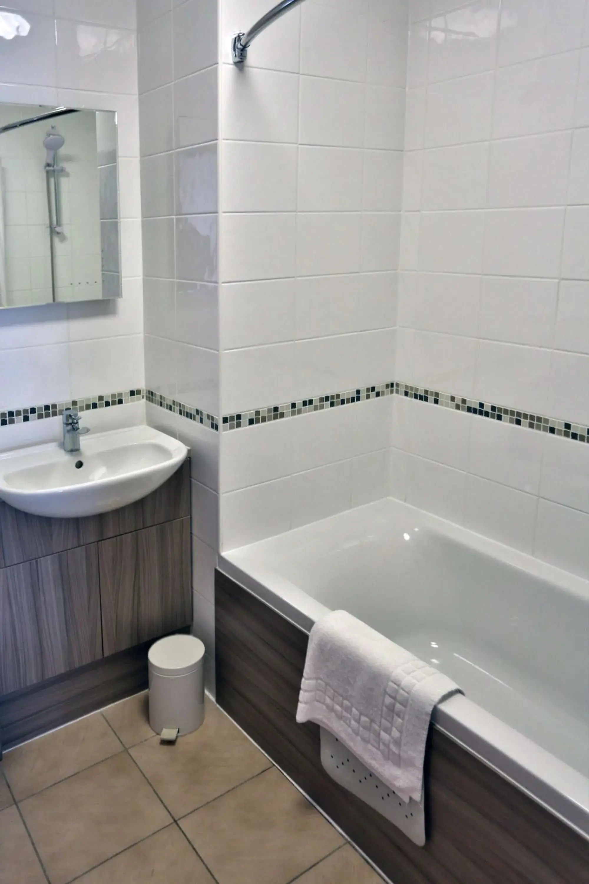 Bathroom in Best Western Plus Ullesthorpe Court Hotel & Golf Club Bathroom in Best Western Plus Ullesthorpe Court Hotel & Golf Club