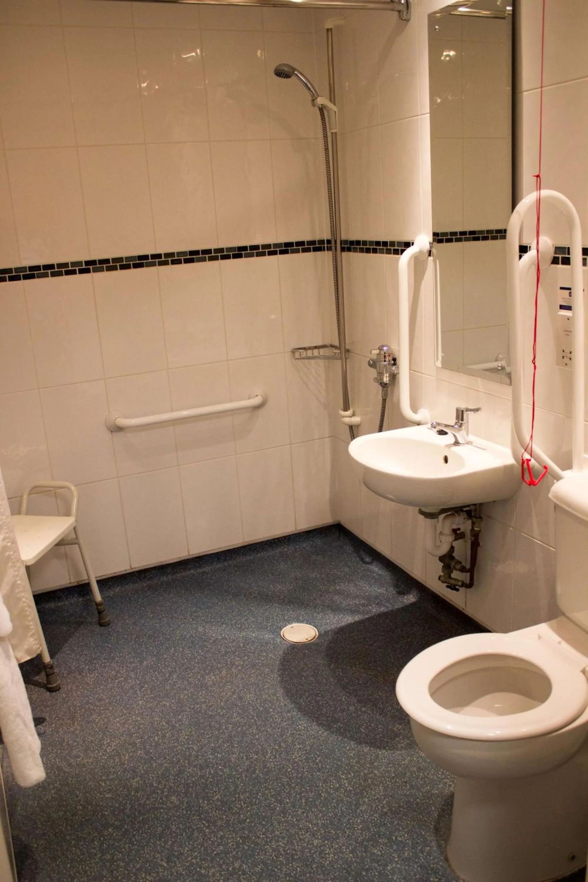 Bathroom in Best Western Plus Ullesthorpe Court Hotel & Golf Club